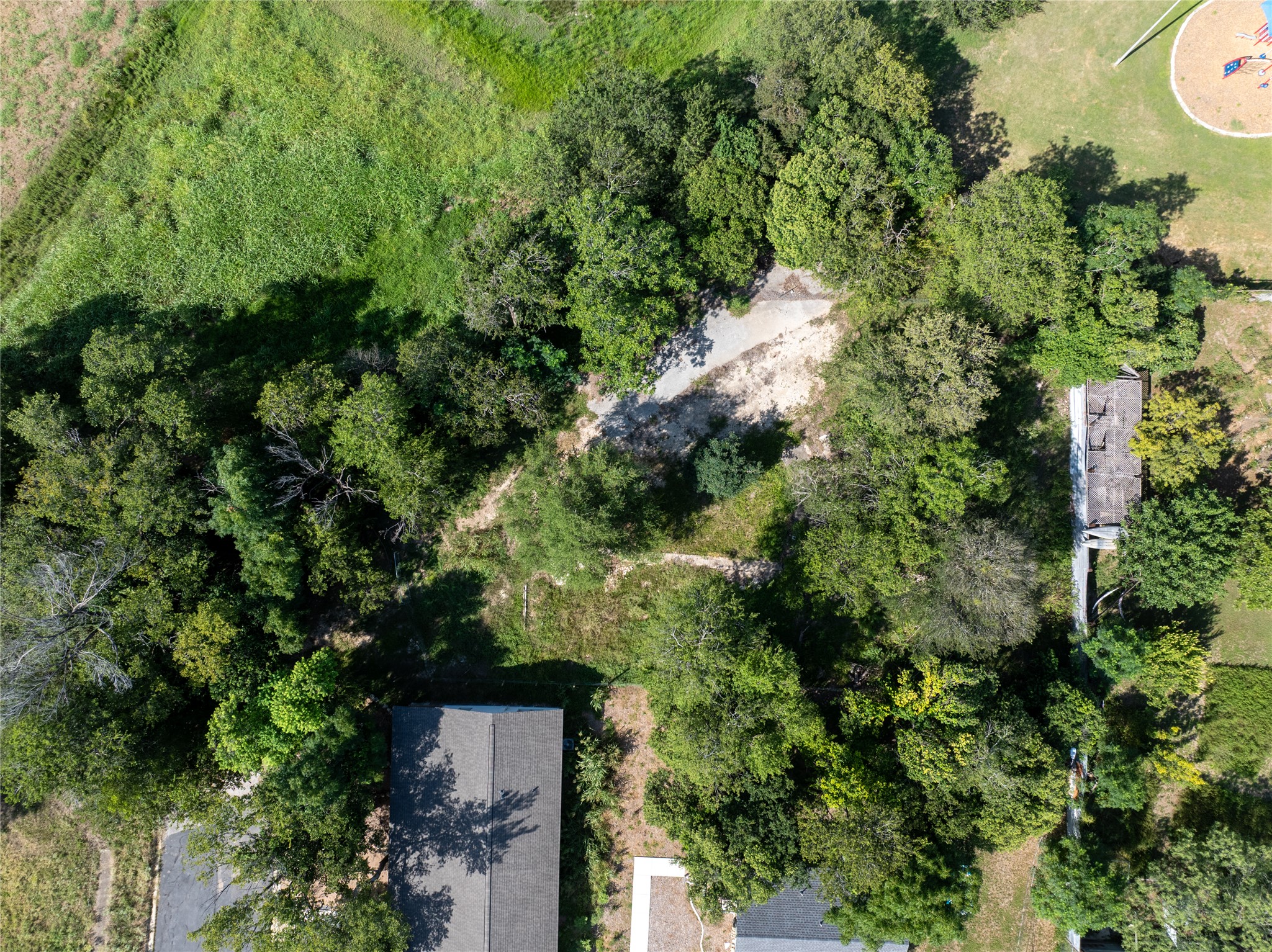 main property photo 17