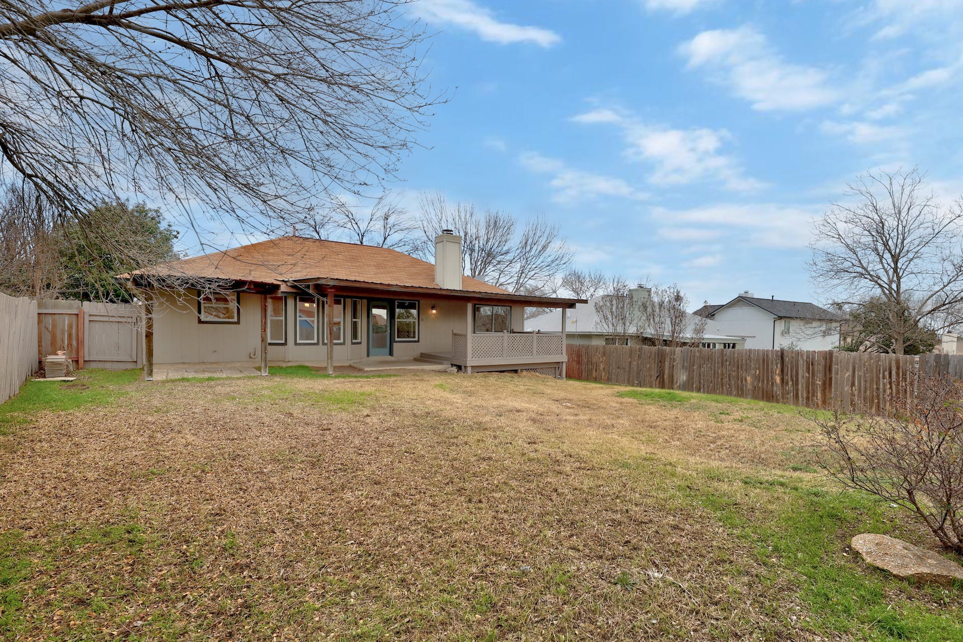 main property photo 18