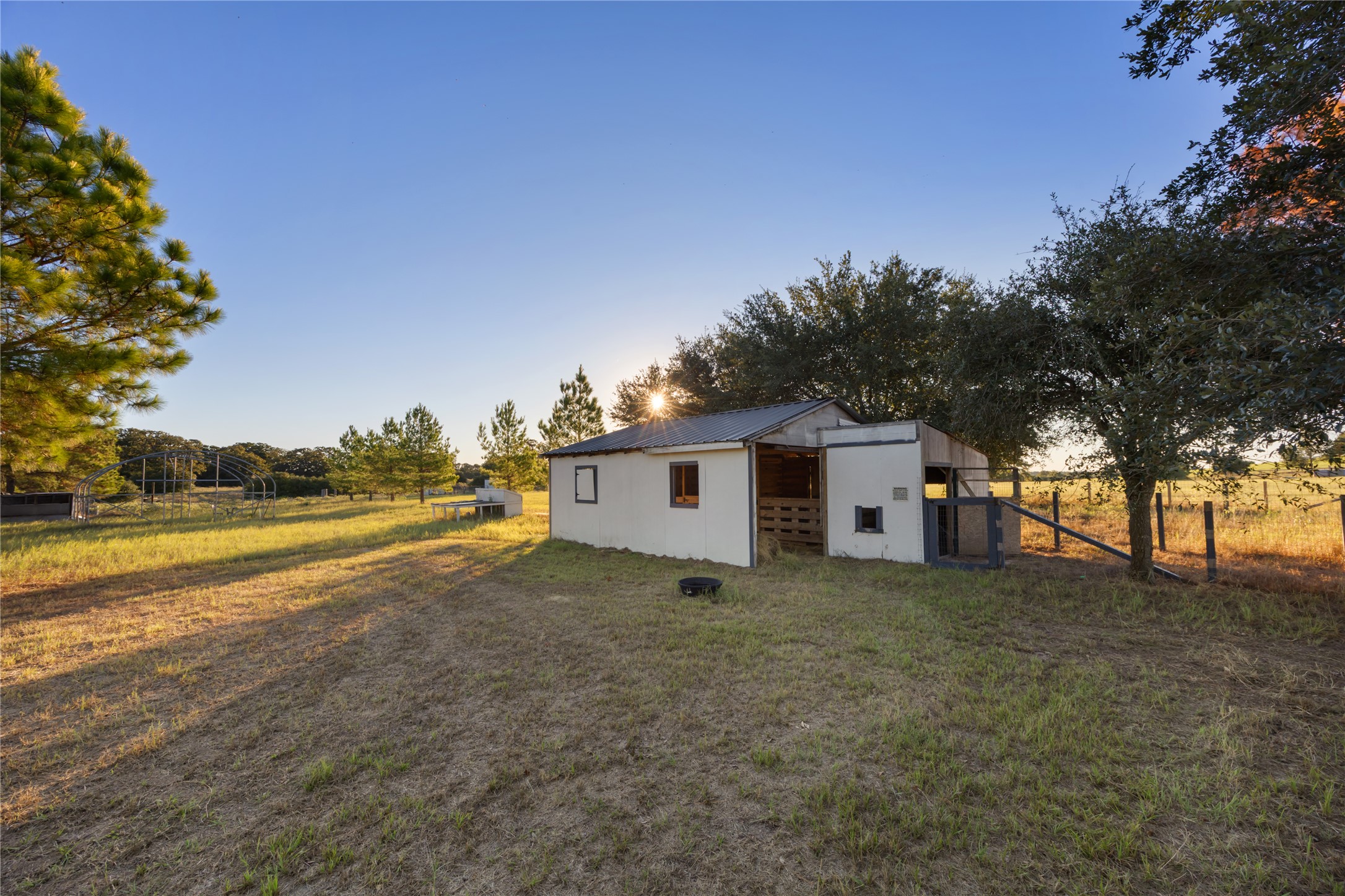 main property photo 27