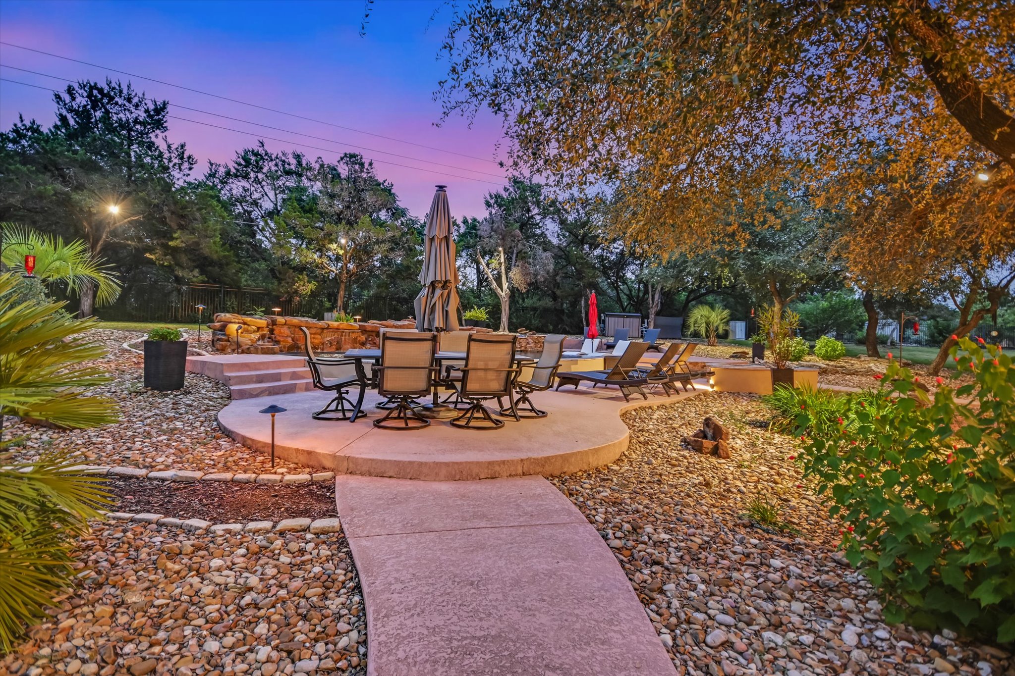 main property photo 35
