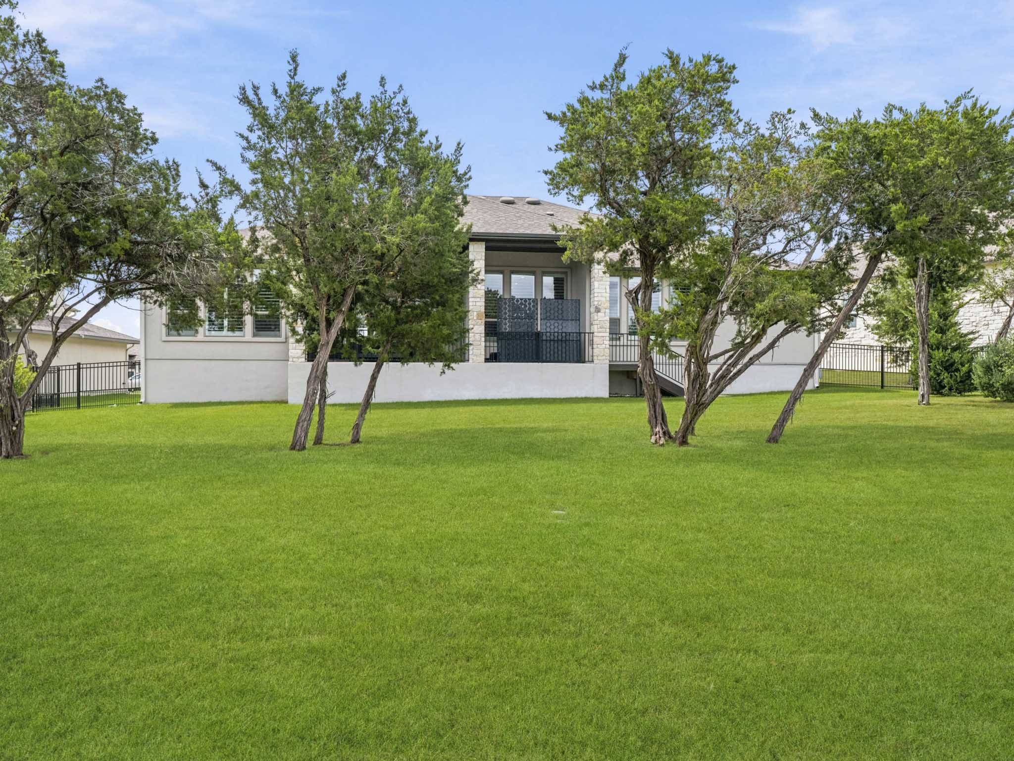 main property photo 36