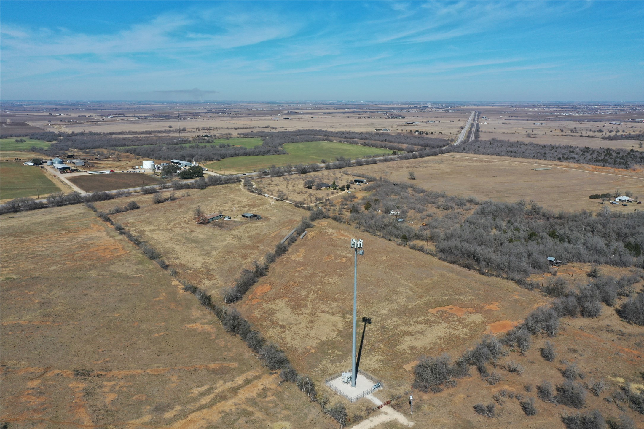 main property photo 10
