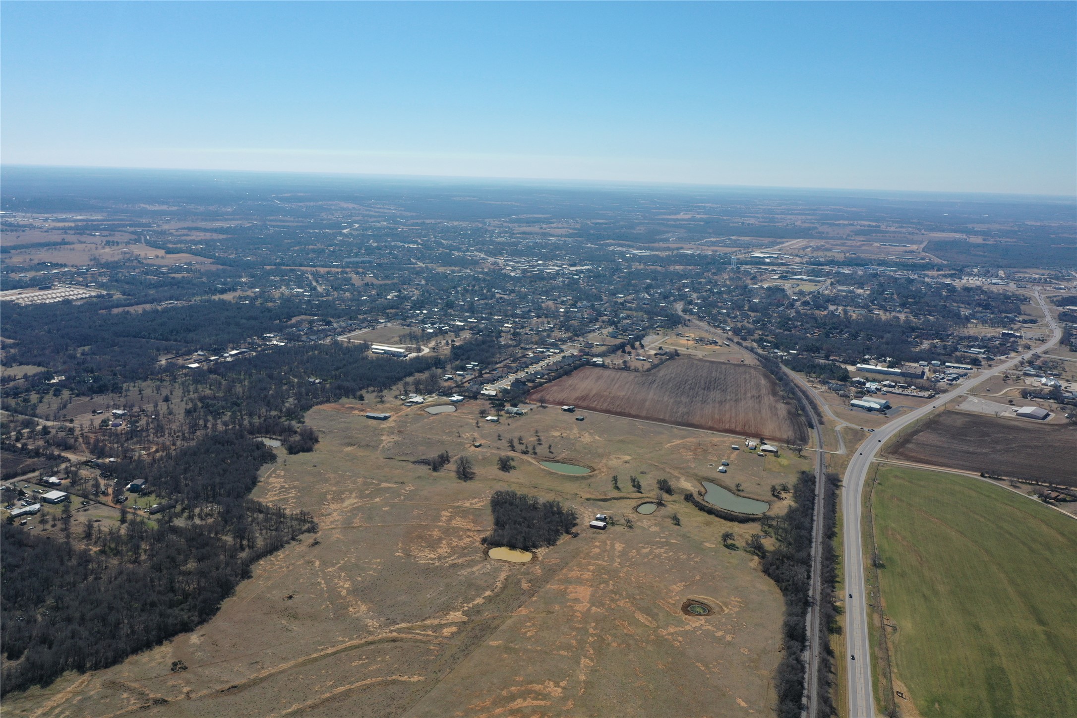 main property photo 18