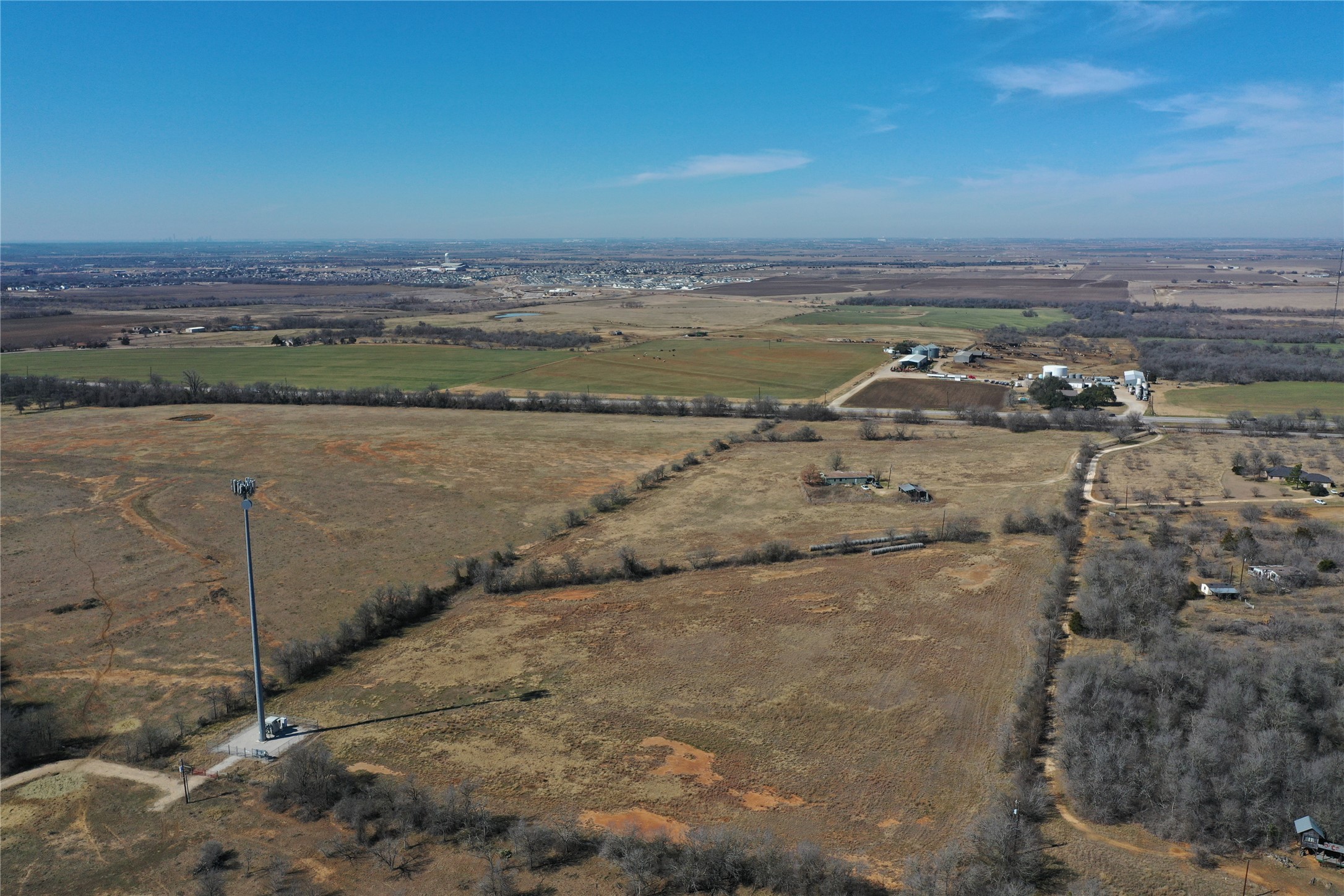 main property photo 4