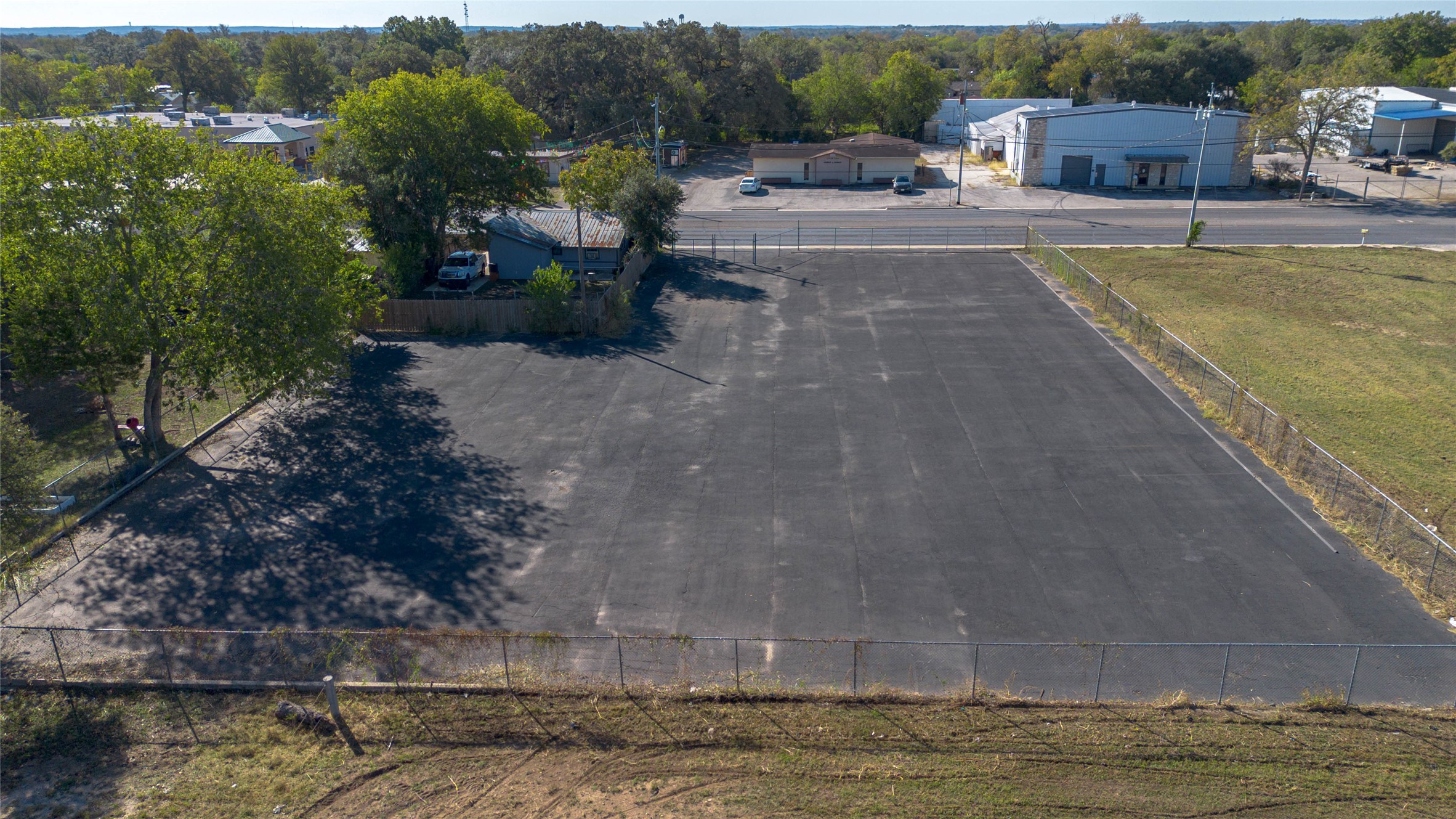 main property photo 11