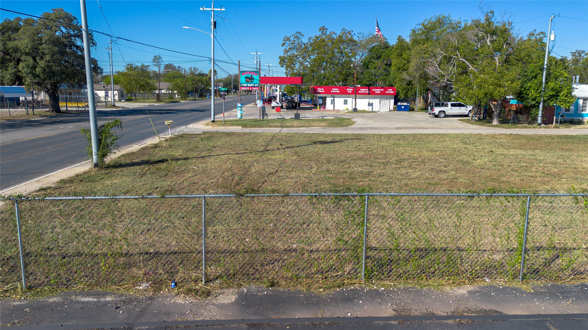 main property photo 12