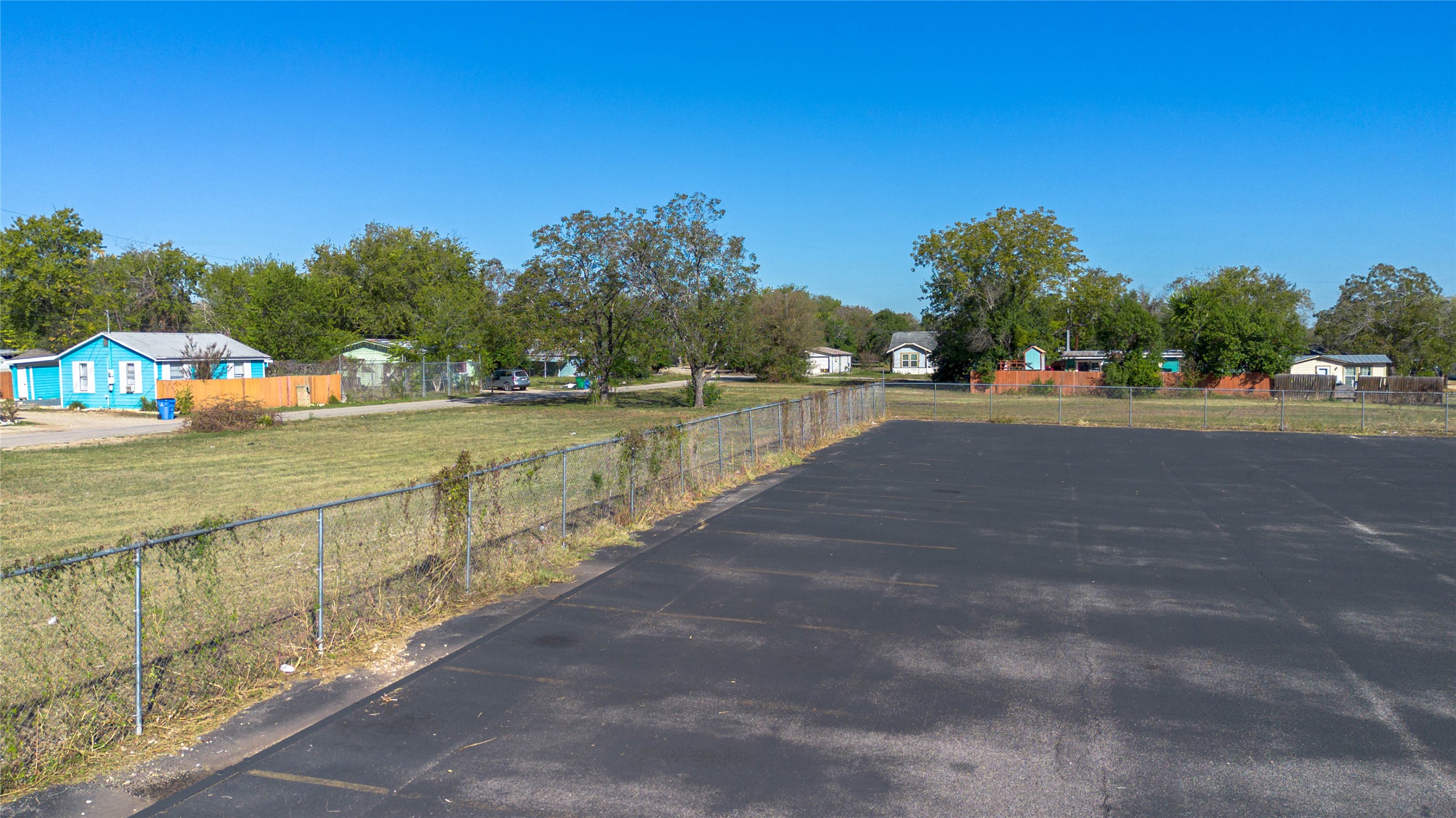 main property photo 13