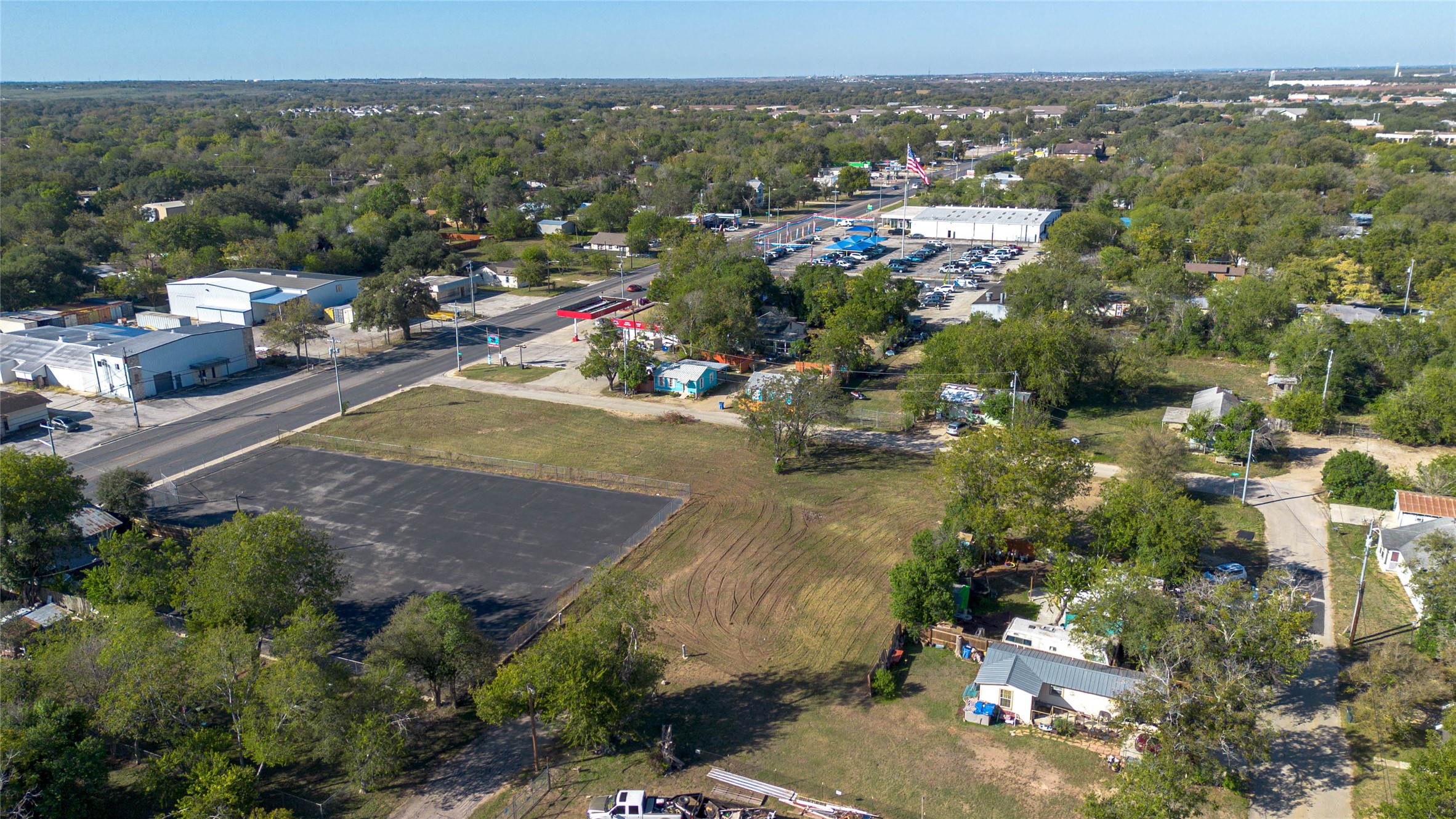 main property photo 3