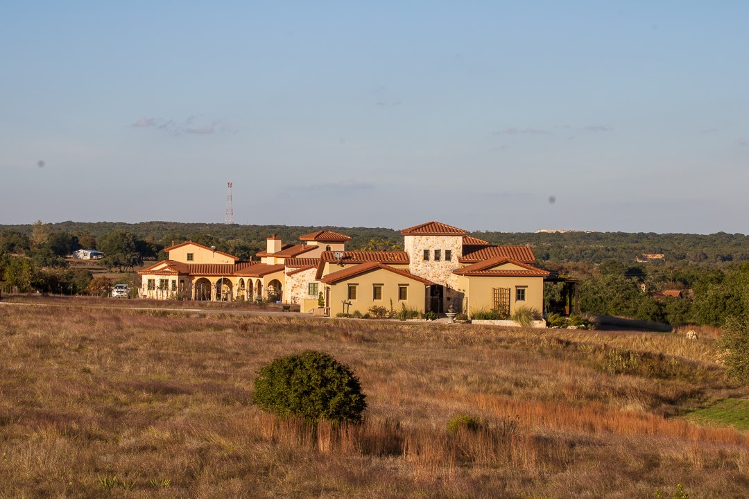 main property photo 6