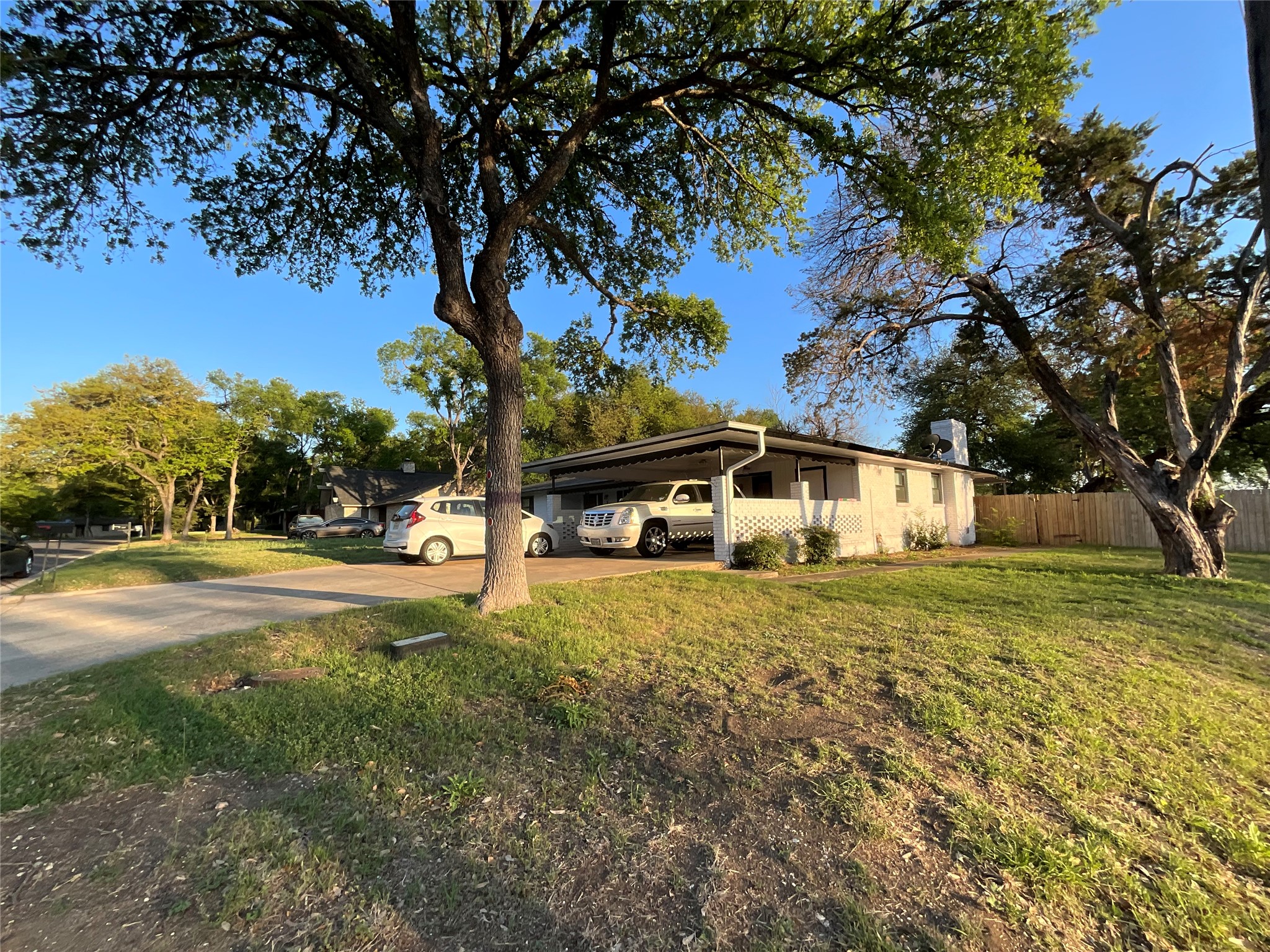 main property photo 4