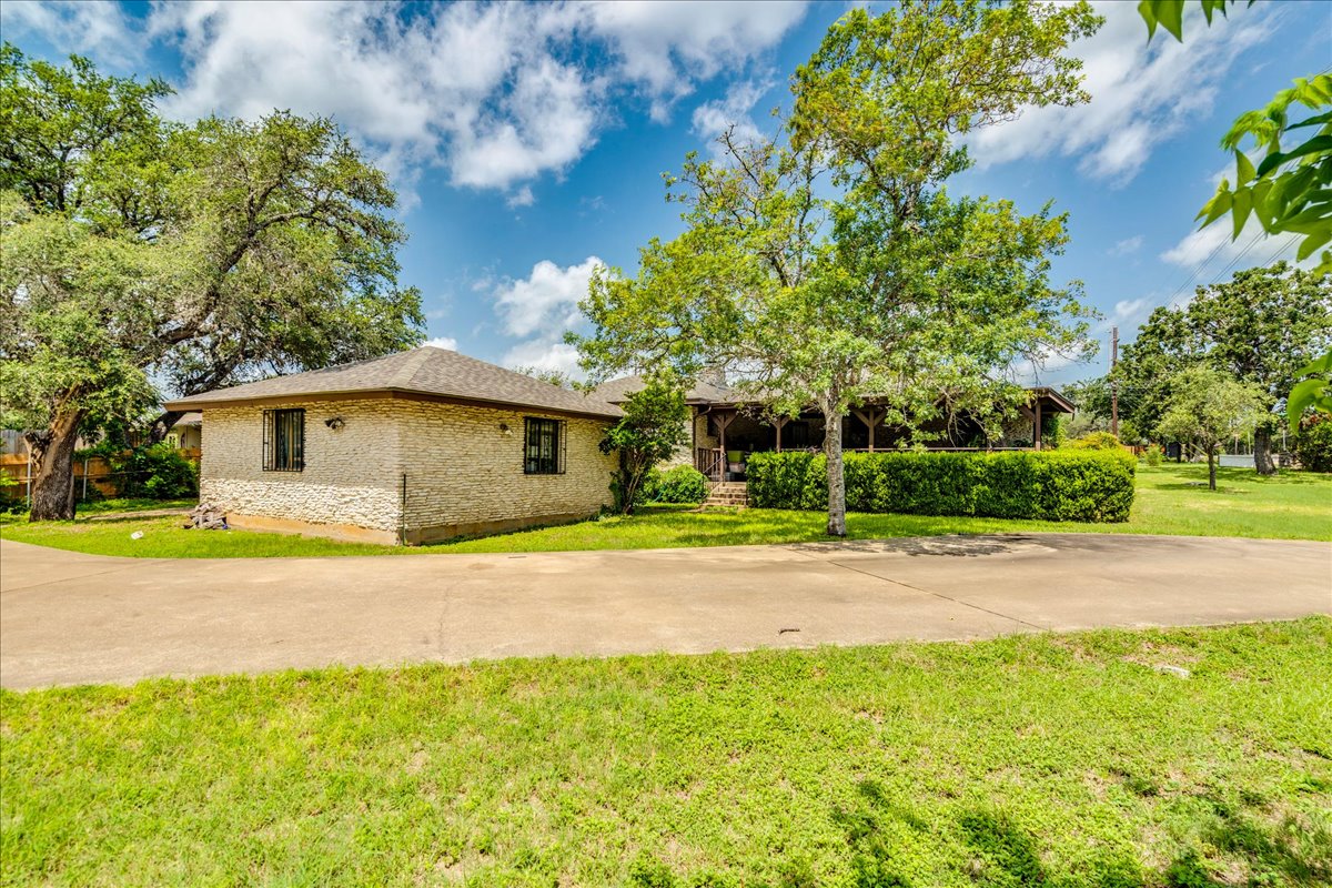 main property photo 27