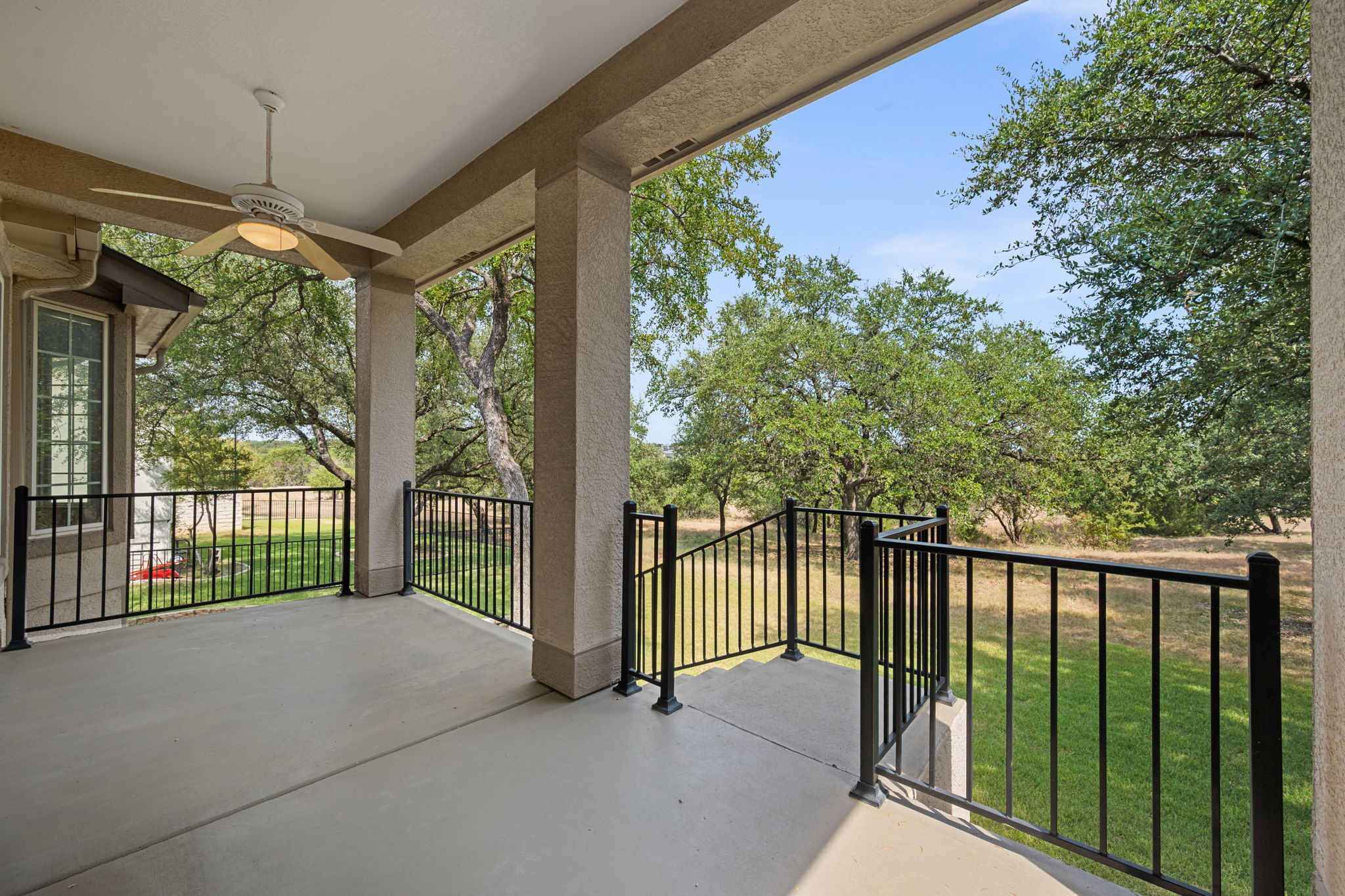 main property photo 27