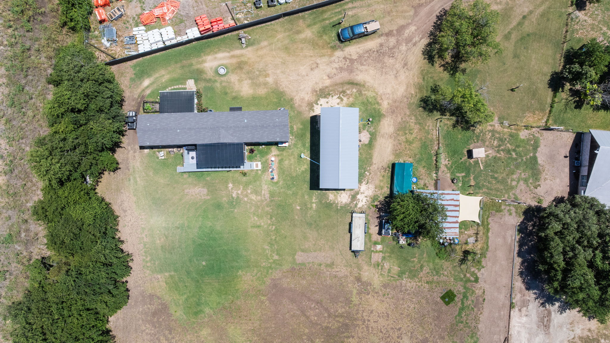 main property photo 16