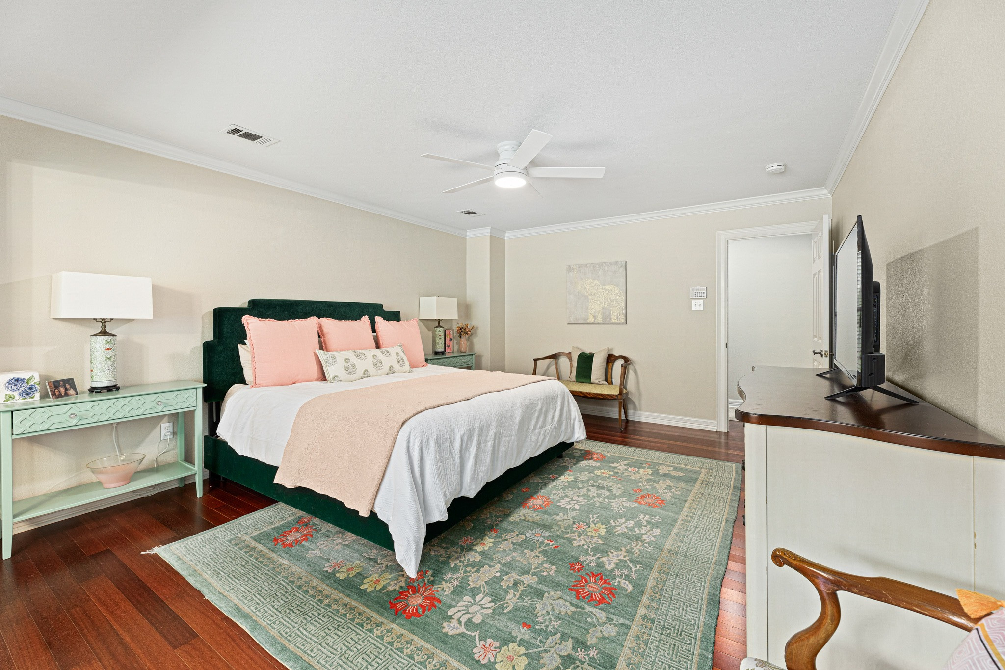 main property photo 18