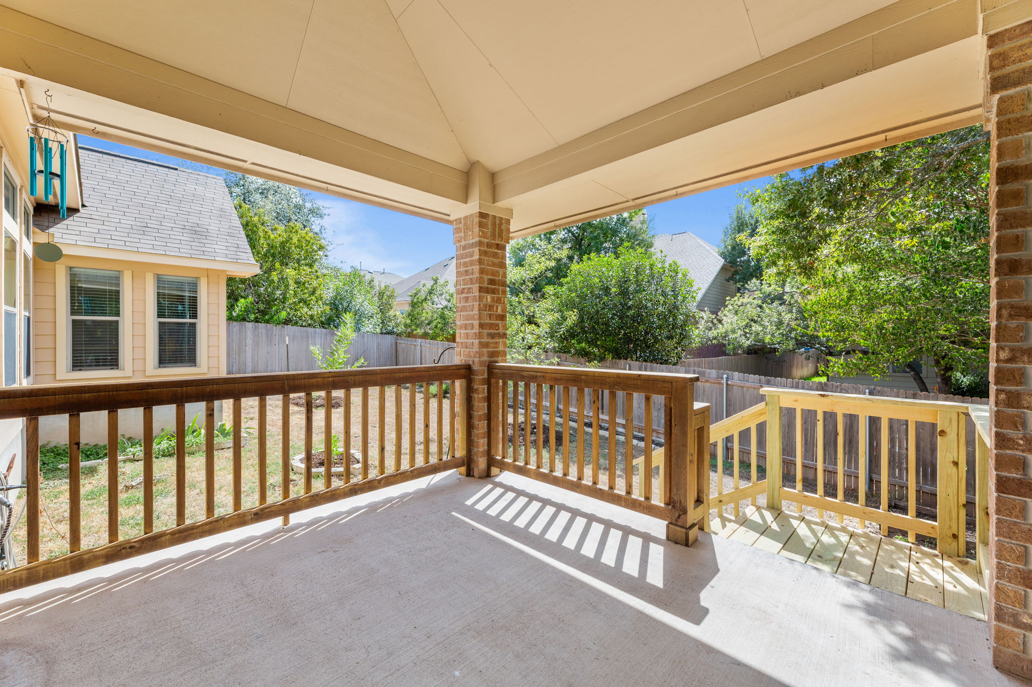main property photo 22