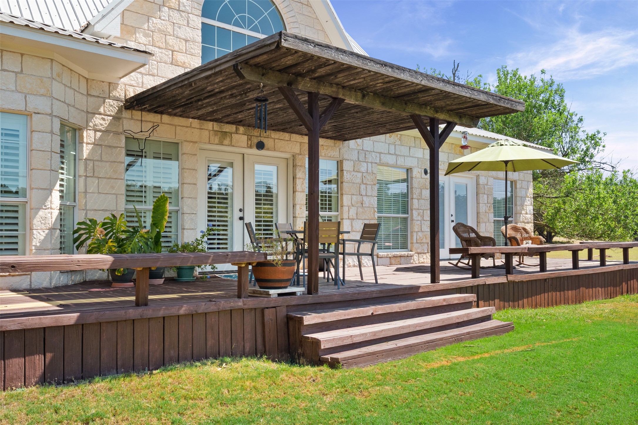 main property photo 35