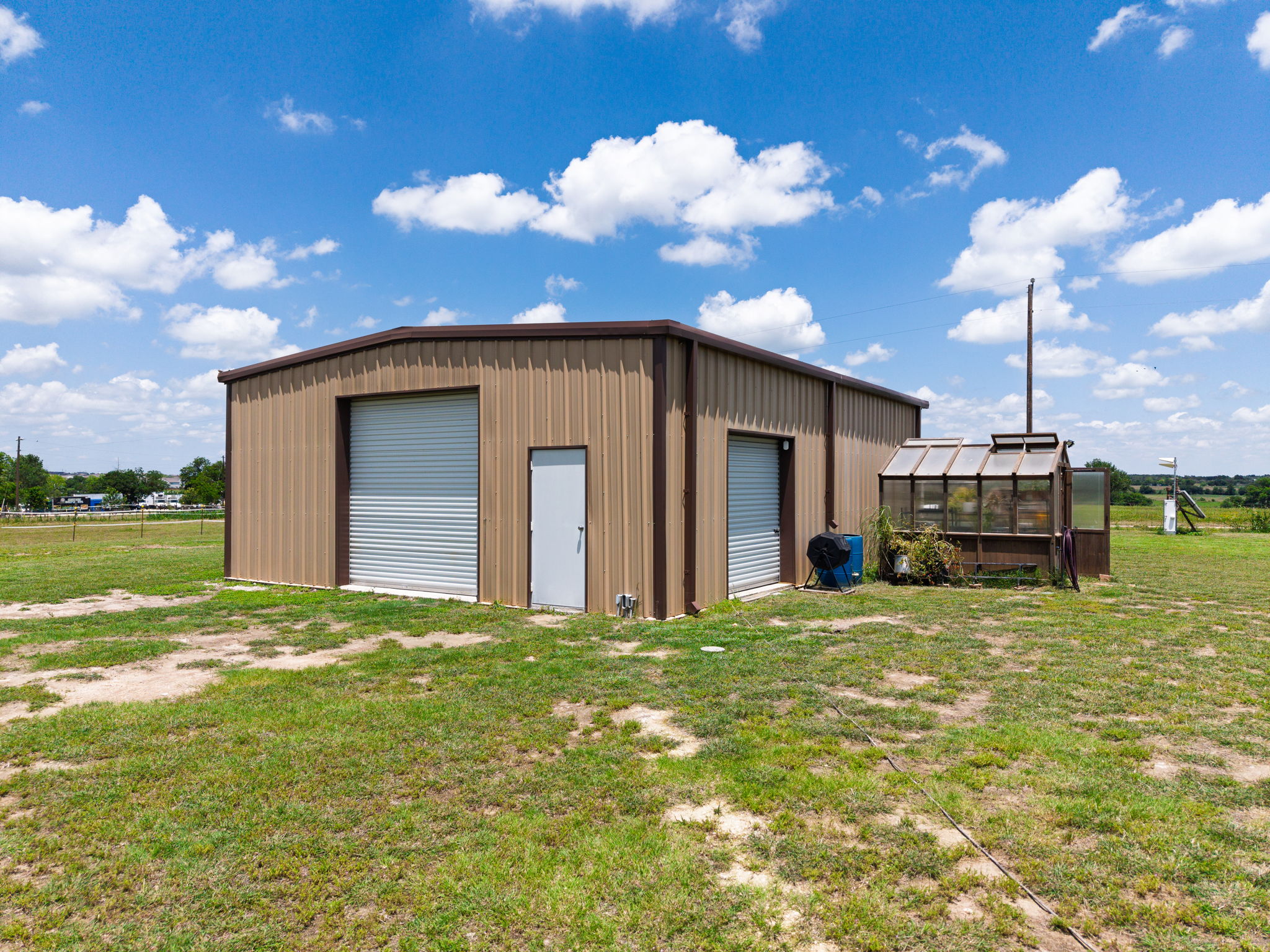 main property photo 15
