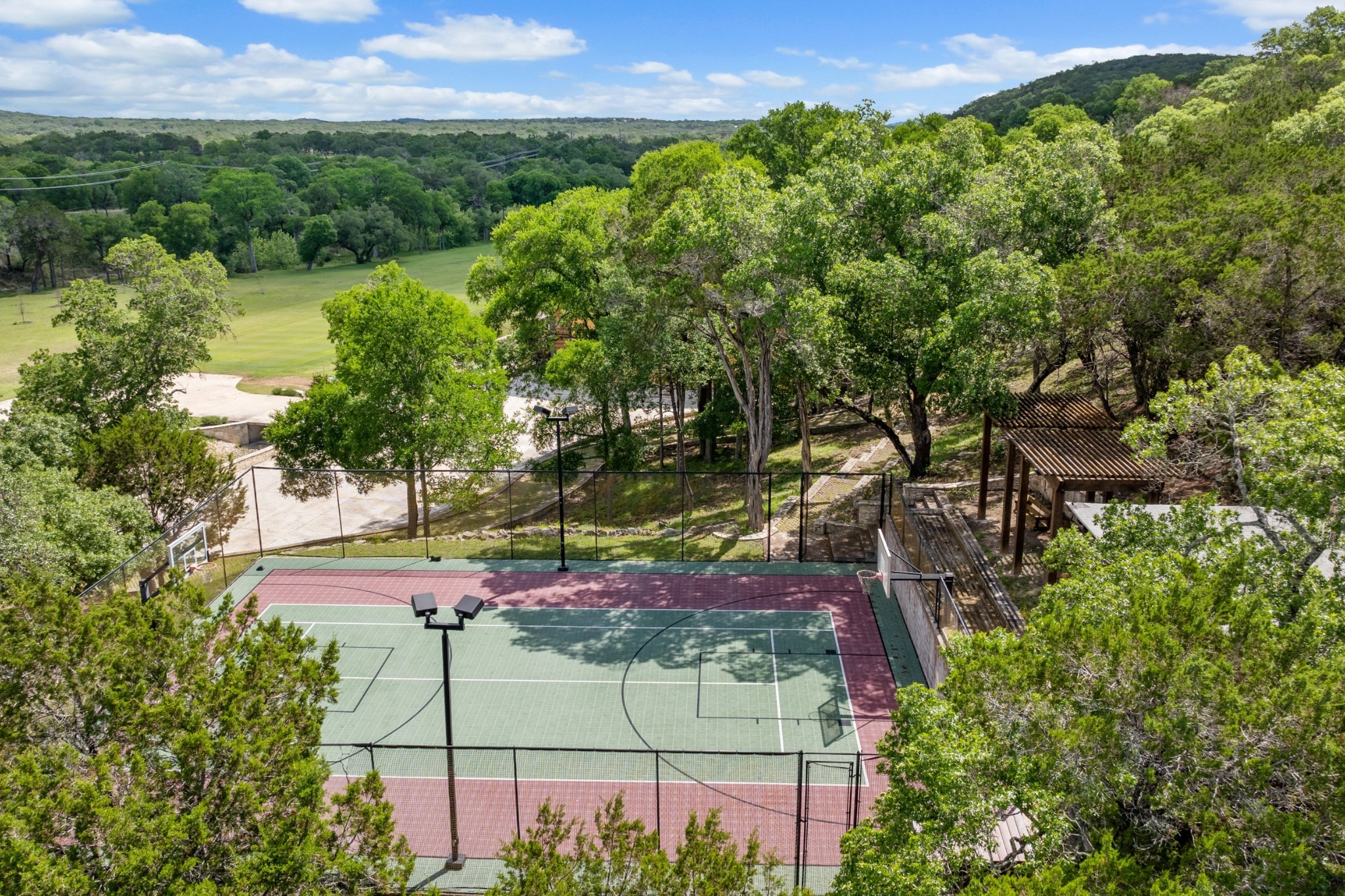 main property photo 16