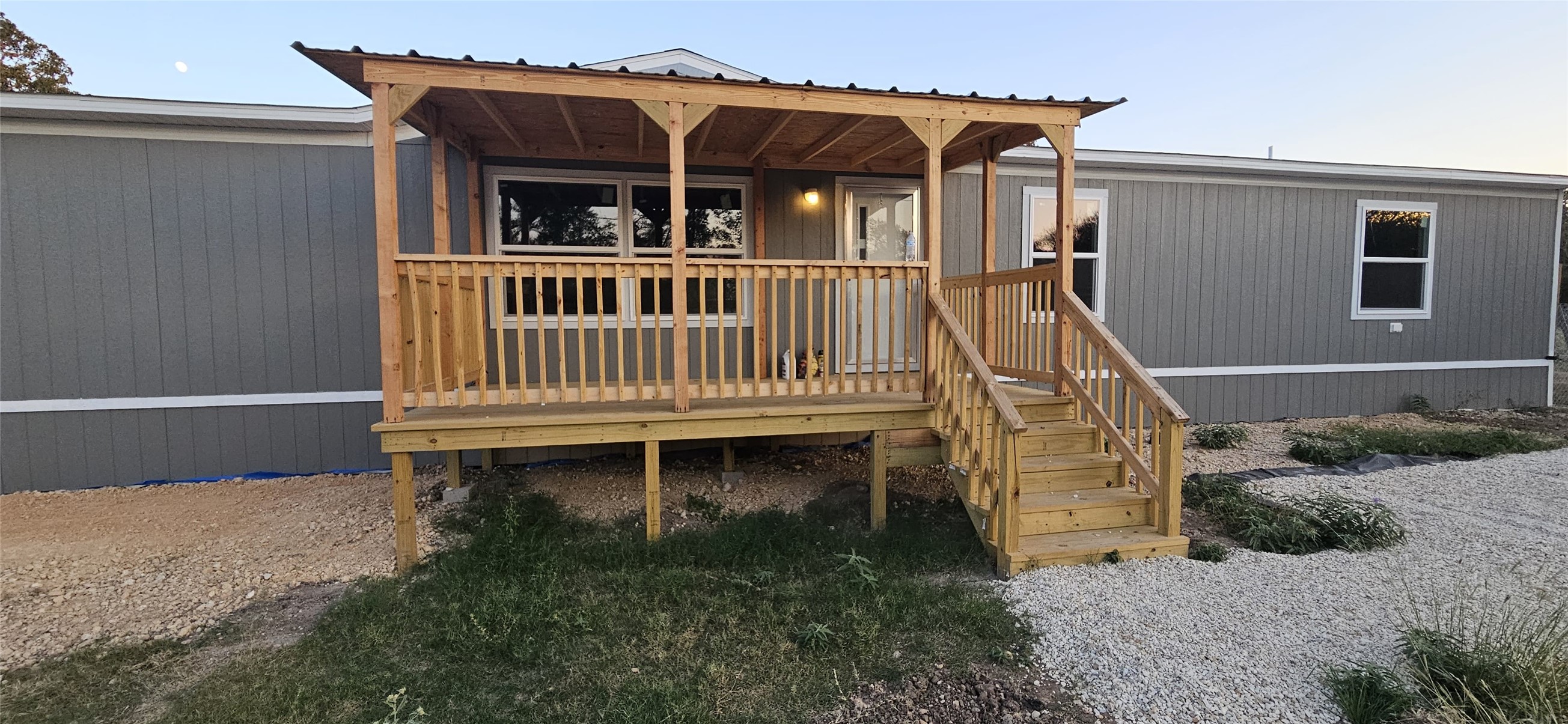 main property photo 16