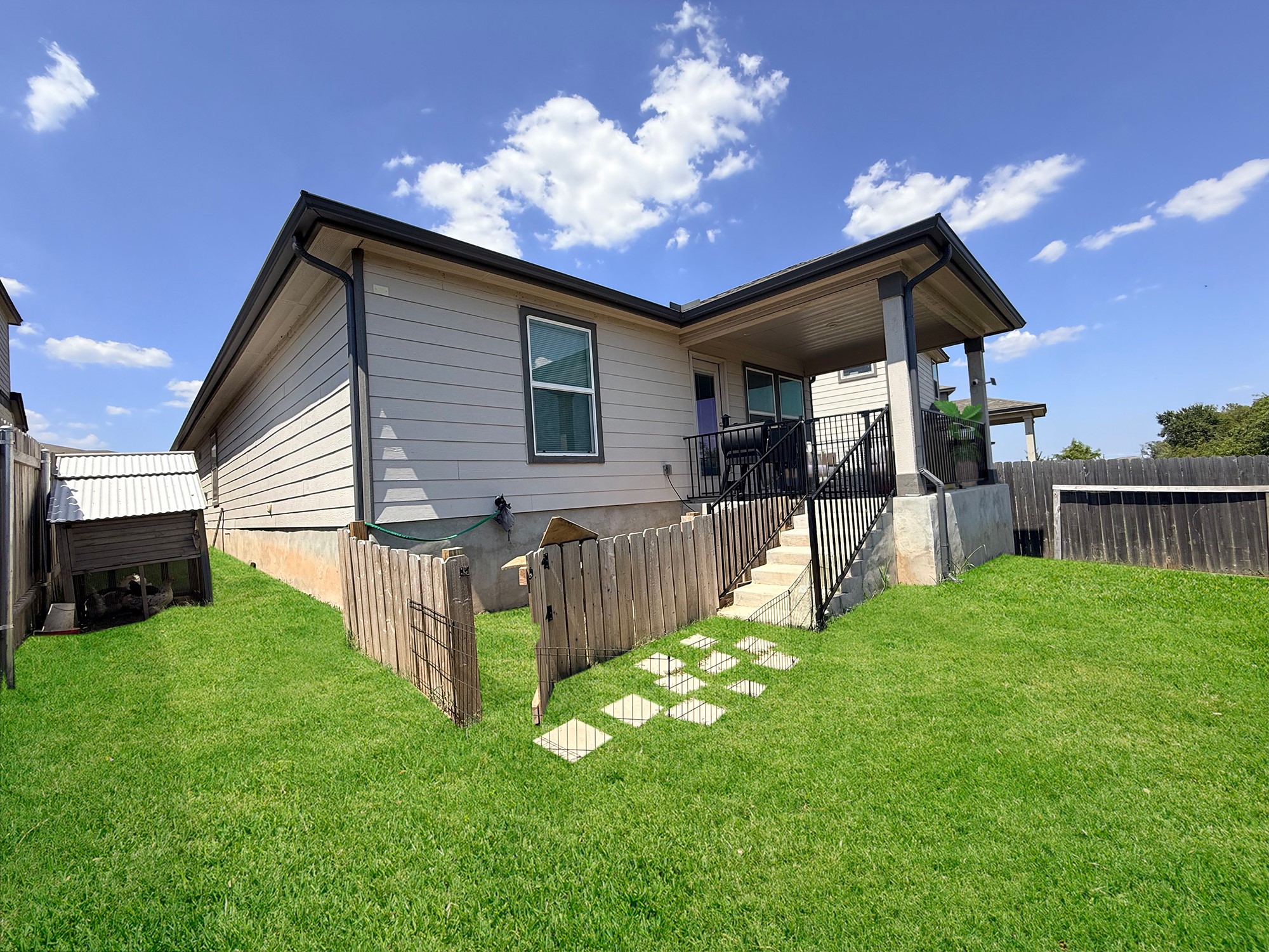 main property photo 15