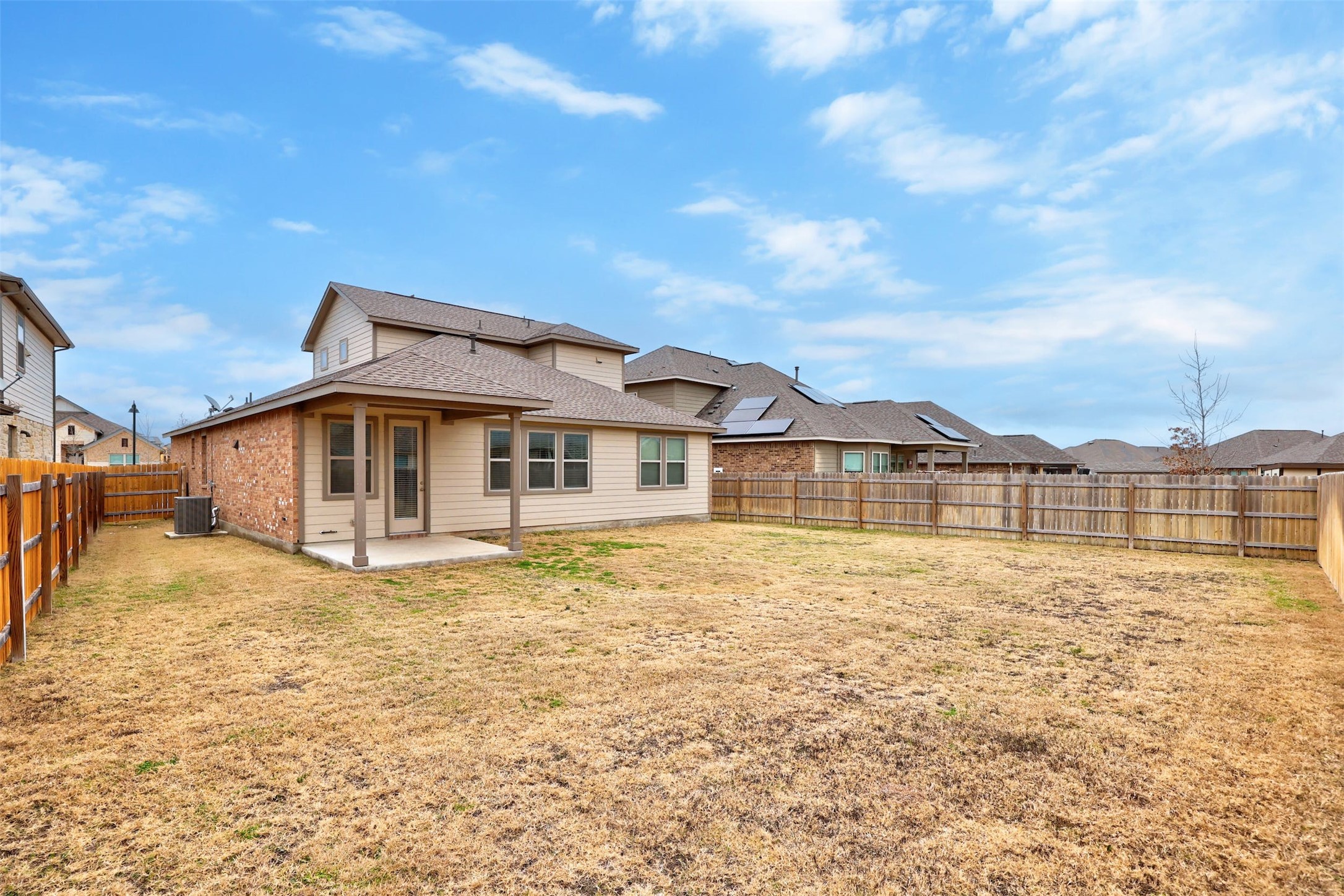 main property photo 28