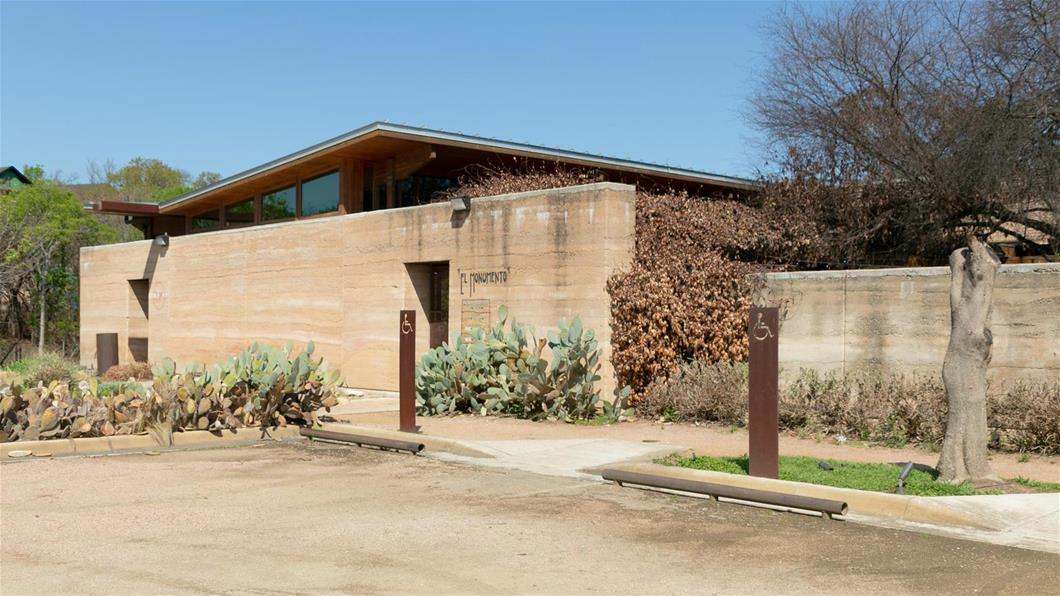 main property photo 10