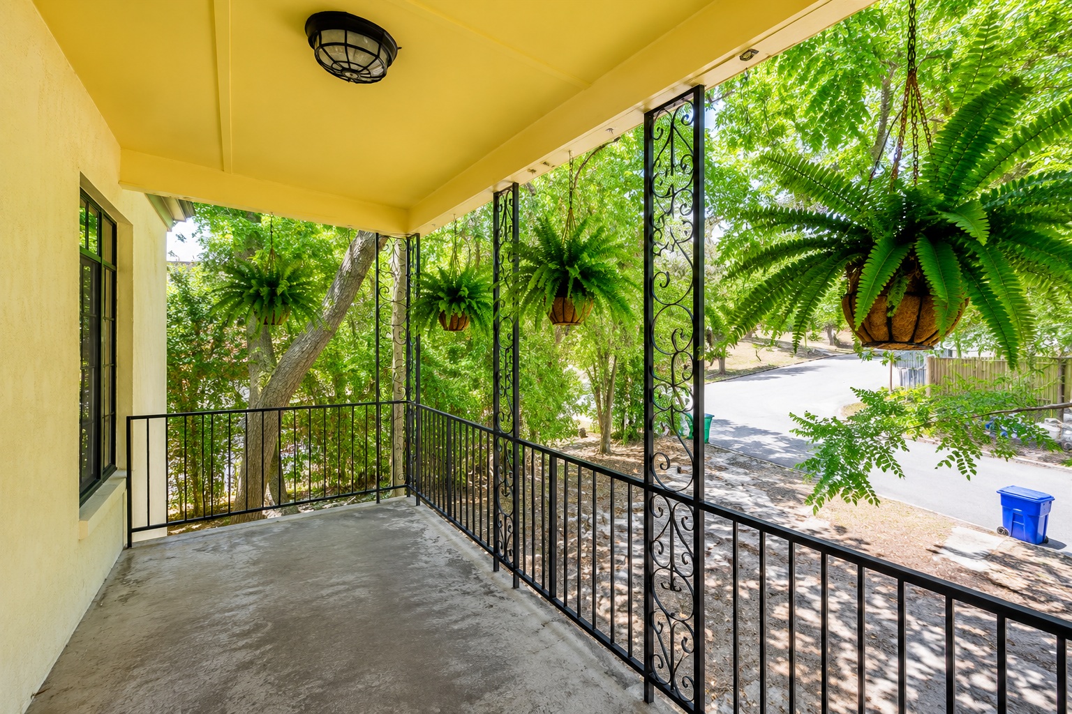 main property photo 16