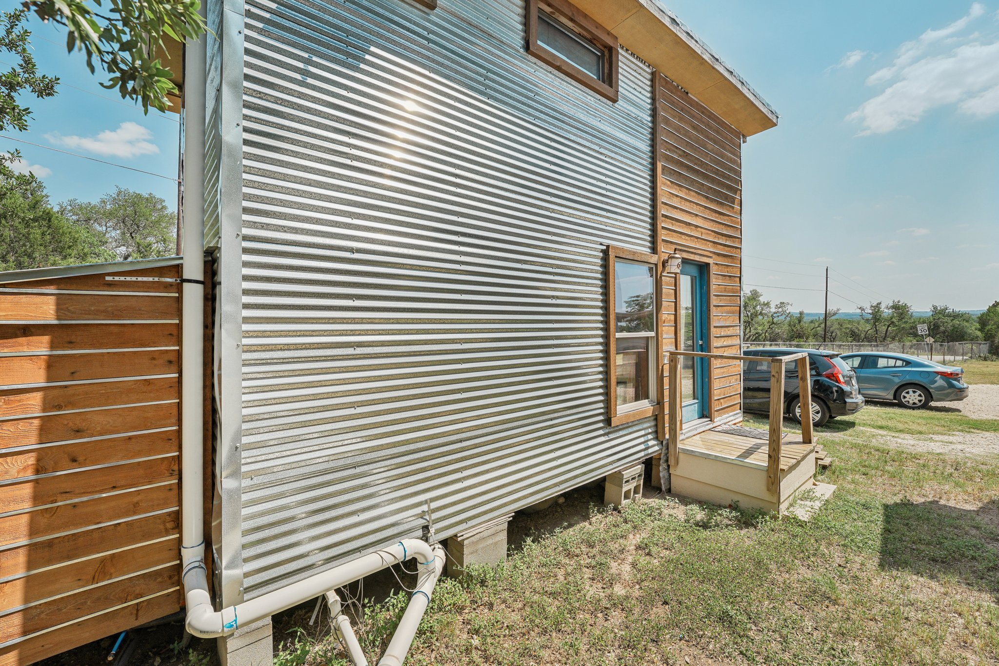 main property photo 17