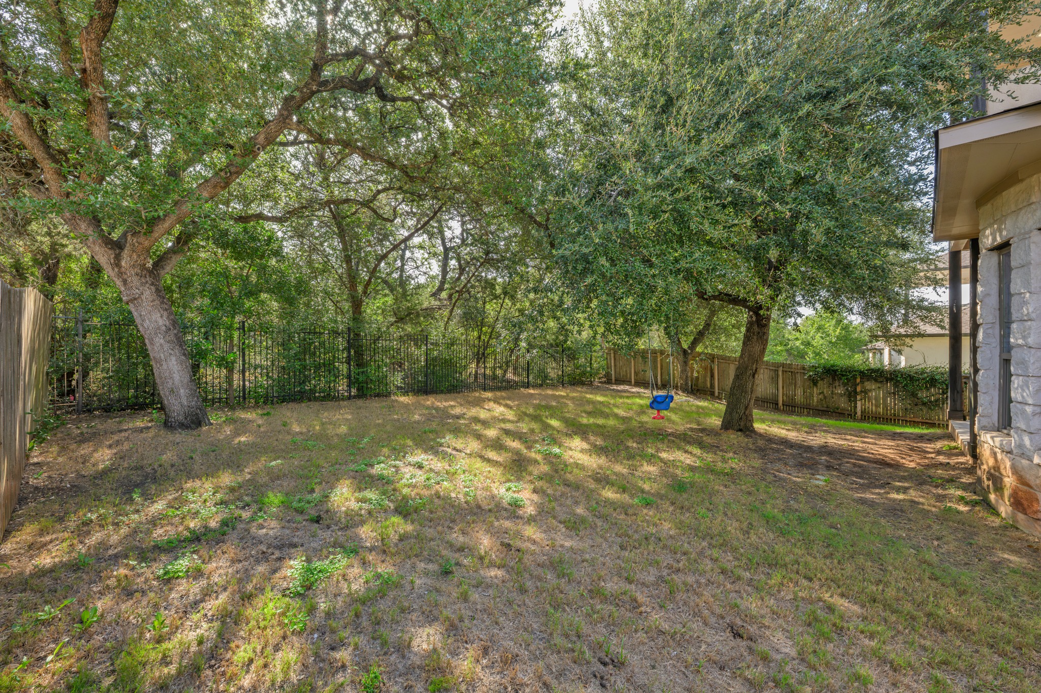 main property photo 39