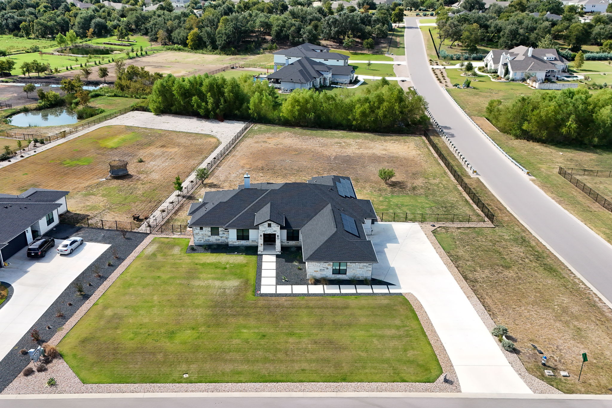main property photo 37