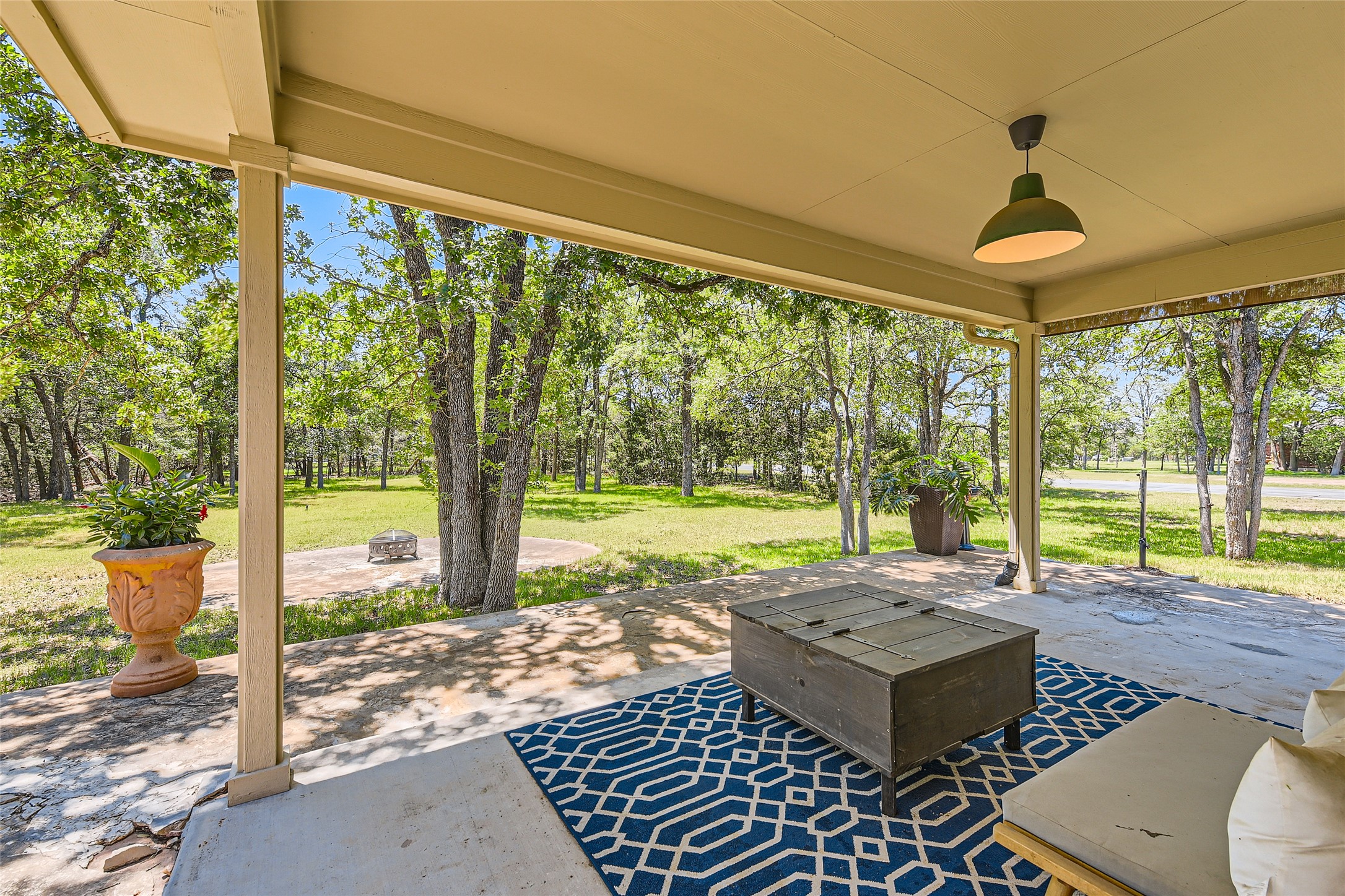 main property photo 25