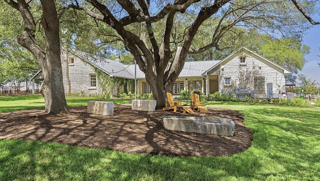 main property photo 30