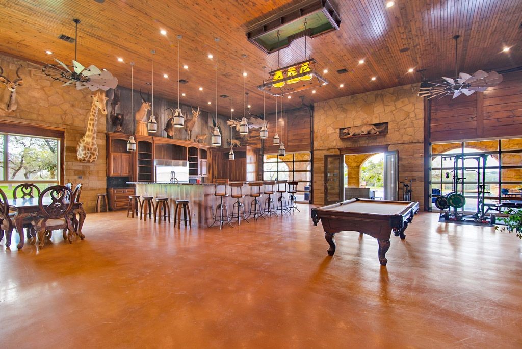 main property photo 23