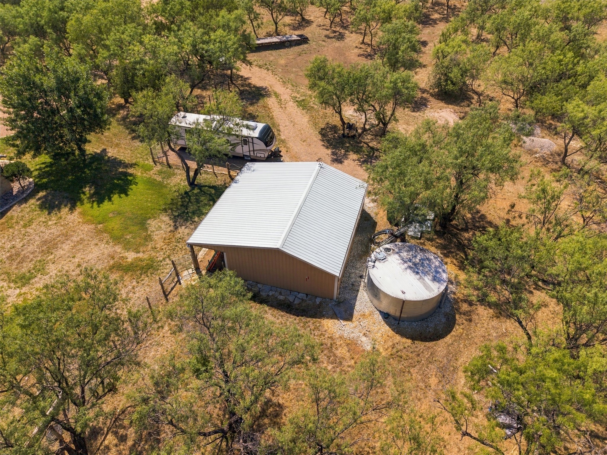 main property photo 12