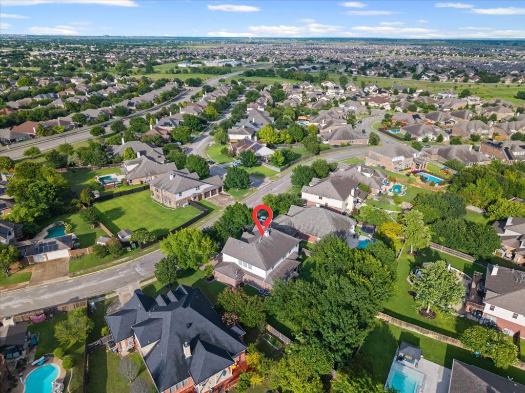 main property photo 35