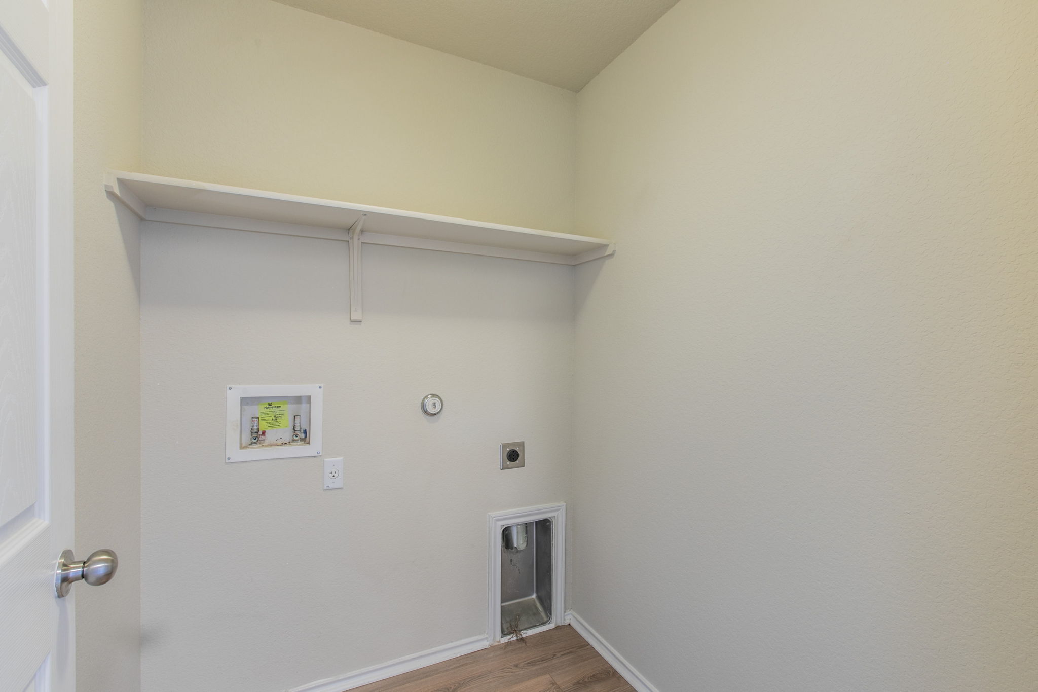 main property photo 24