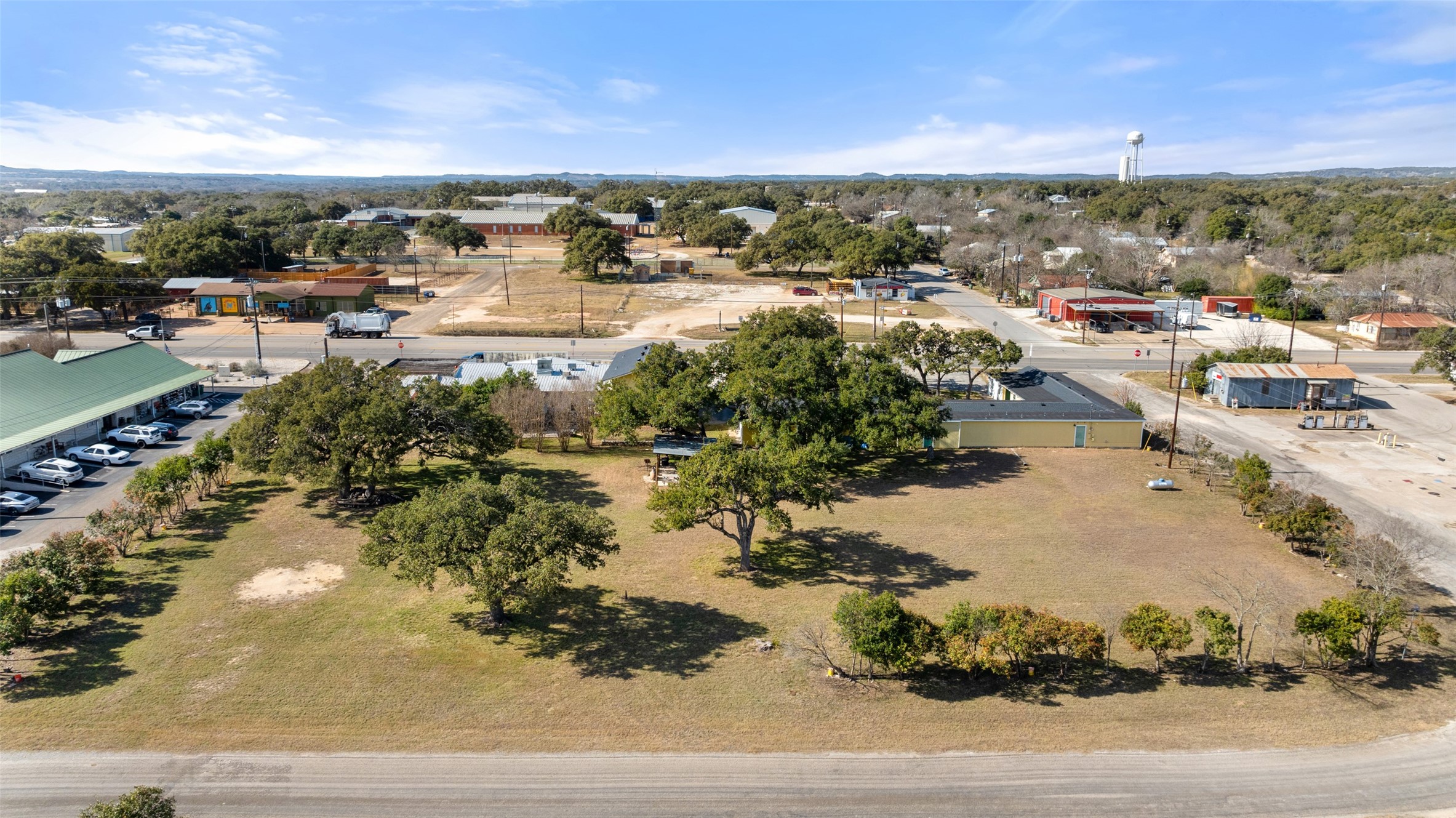 main property photo 4