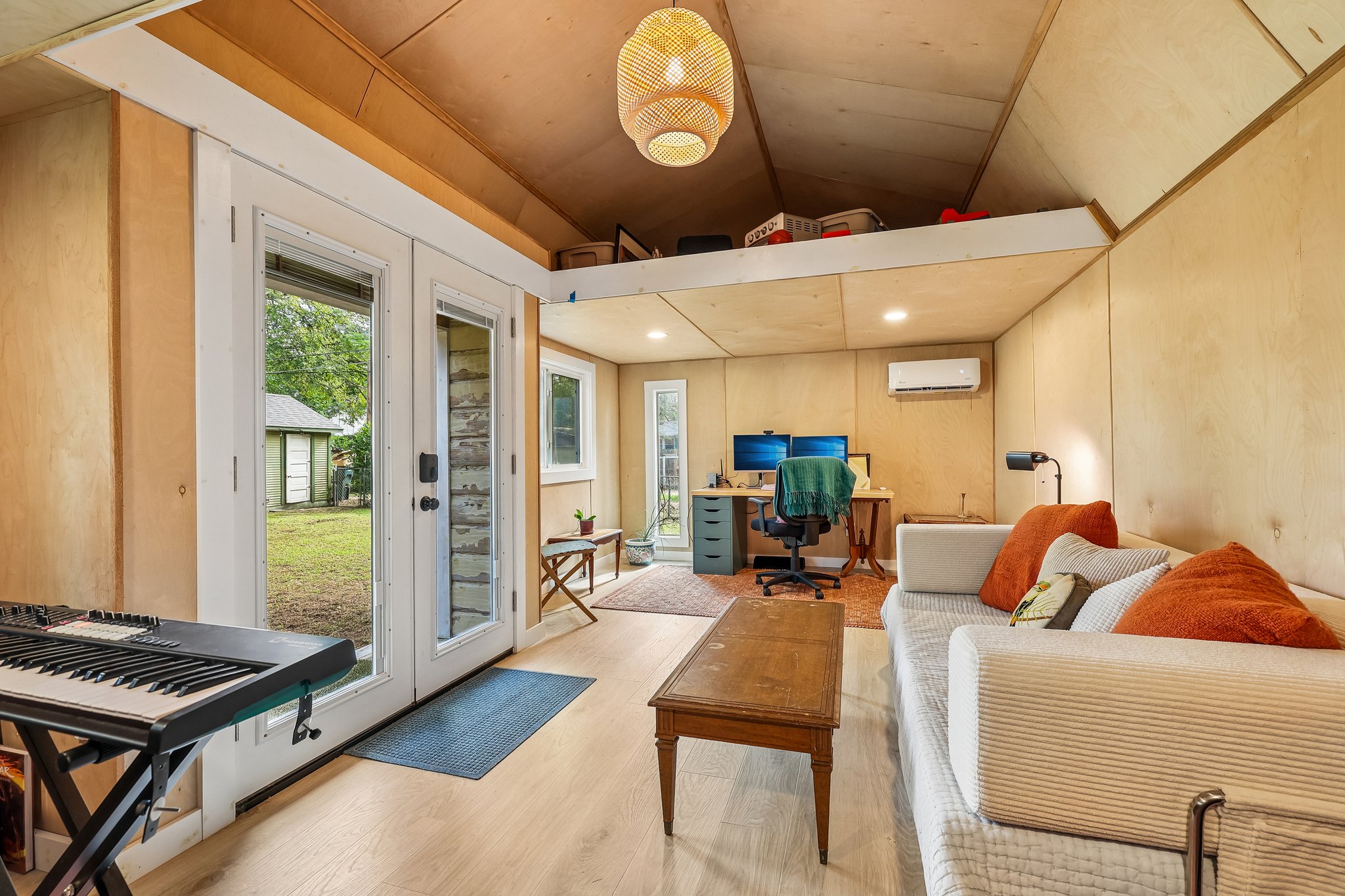 main property photo 24