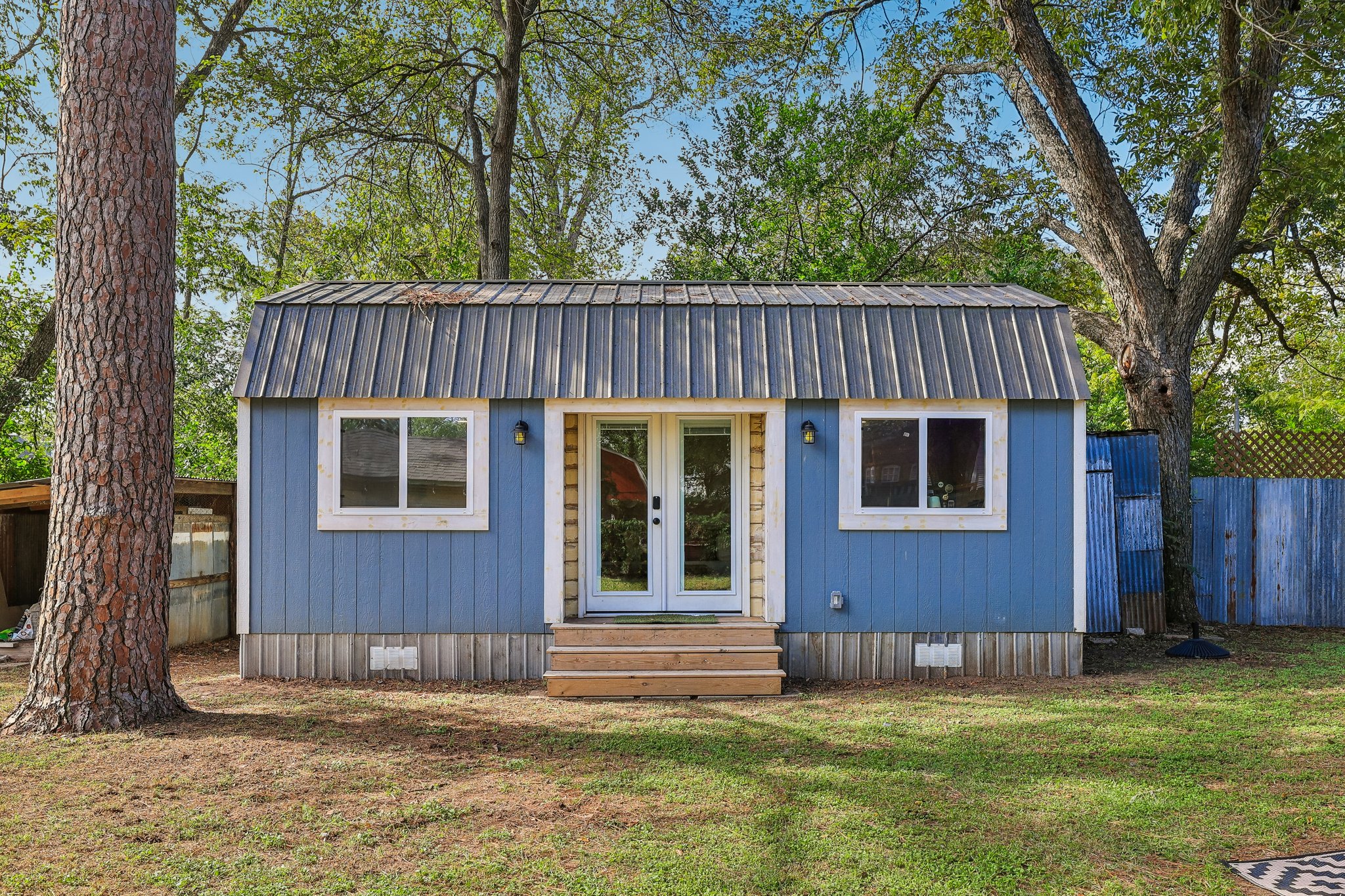 main property photo 27