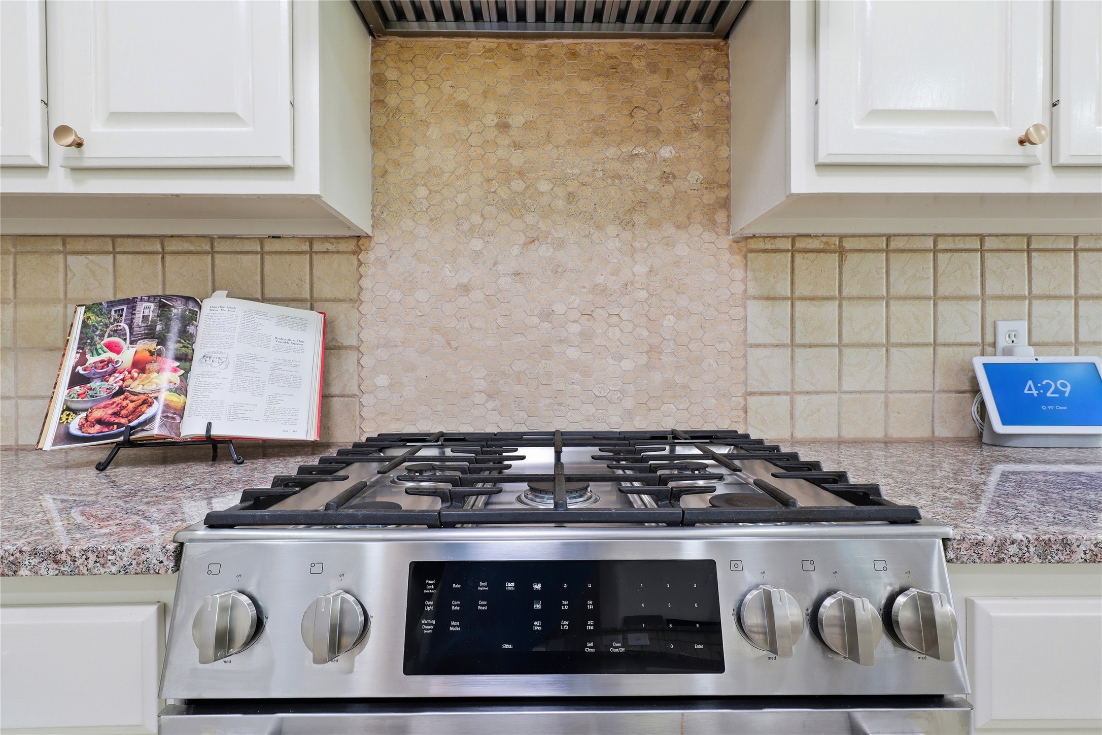 main property photo 12