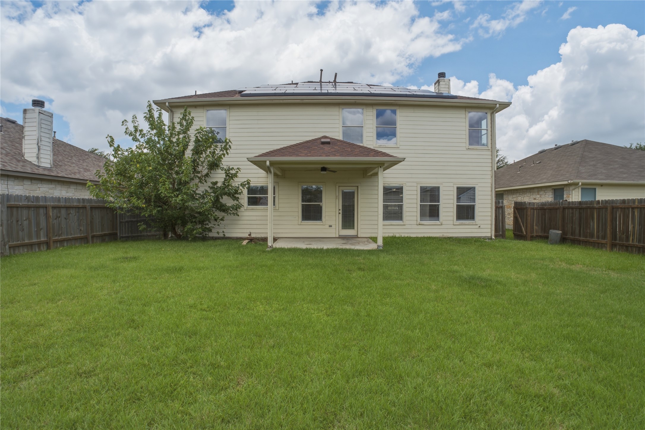 main property photo 25