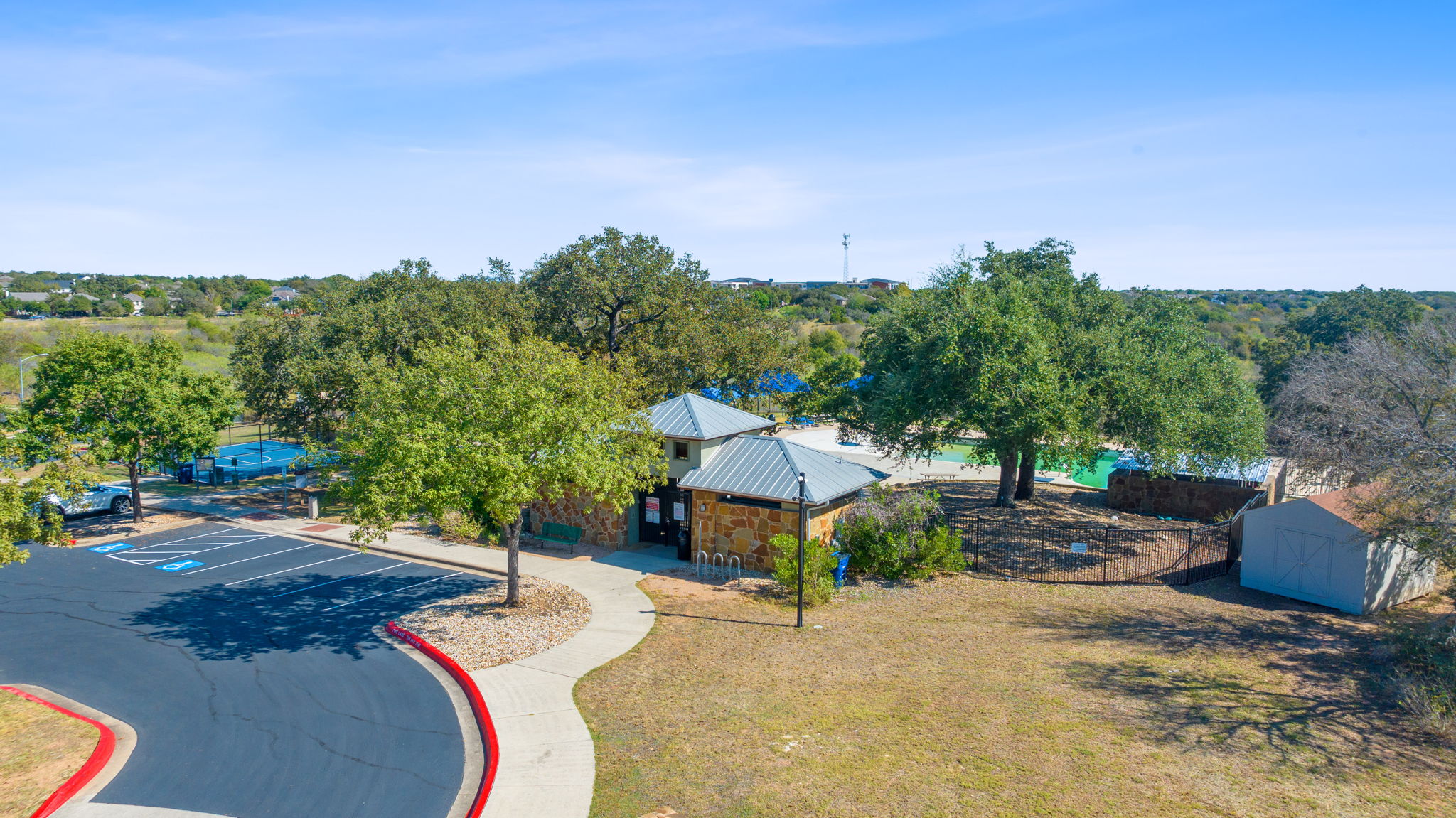 main property photo 26