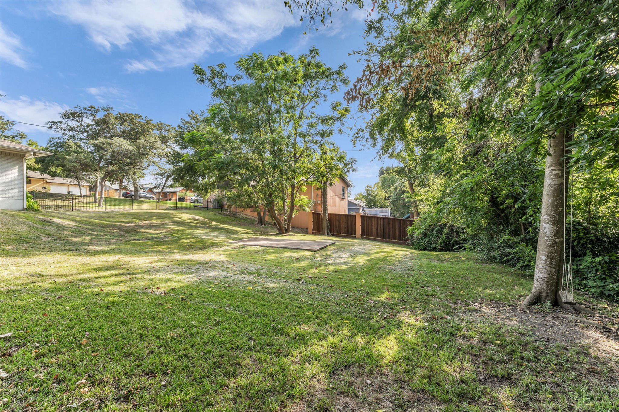 main property photo 31