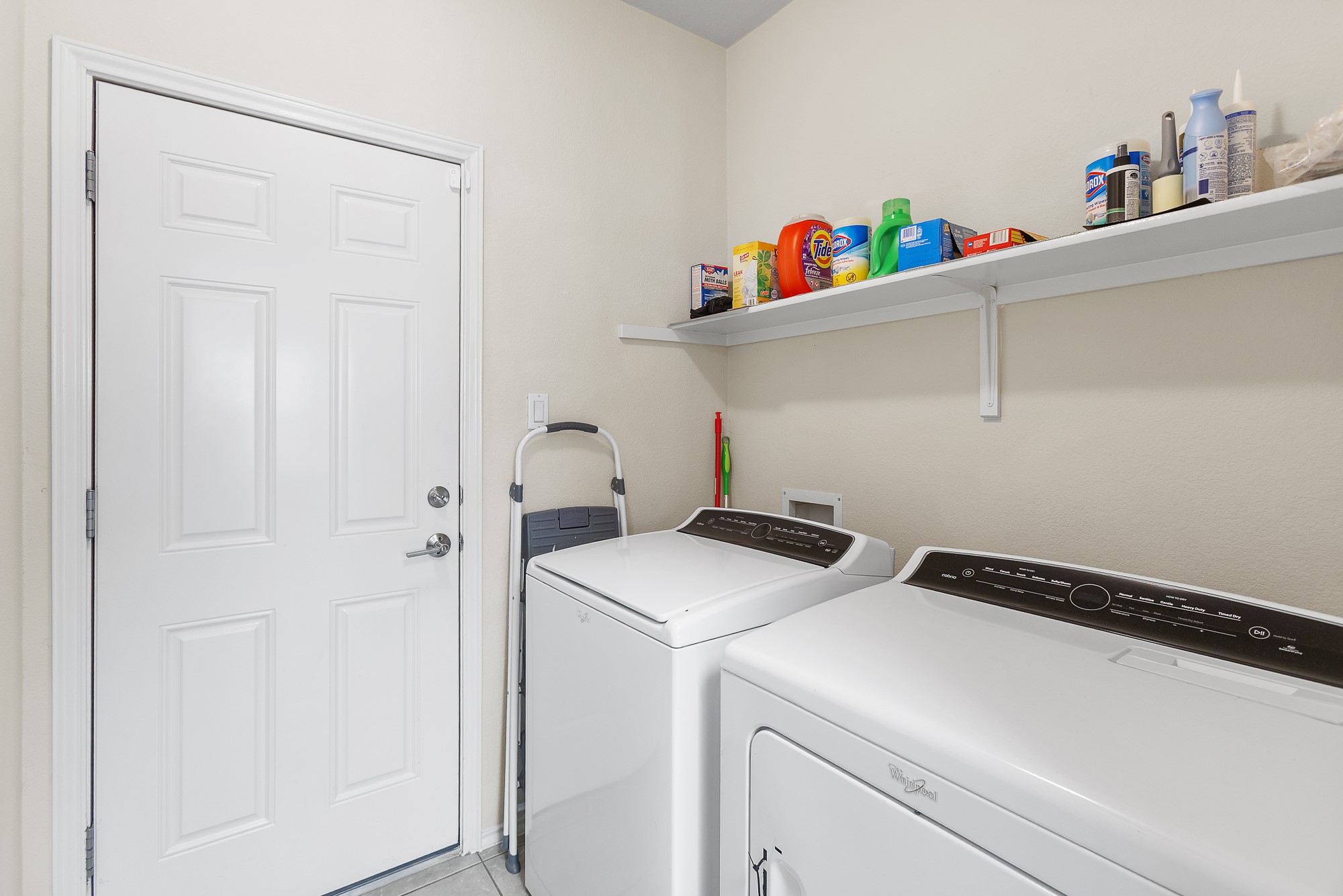 main property photo 7