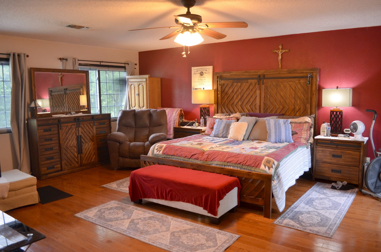 main property photo 26