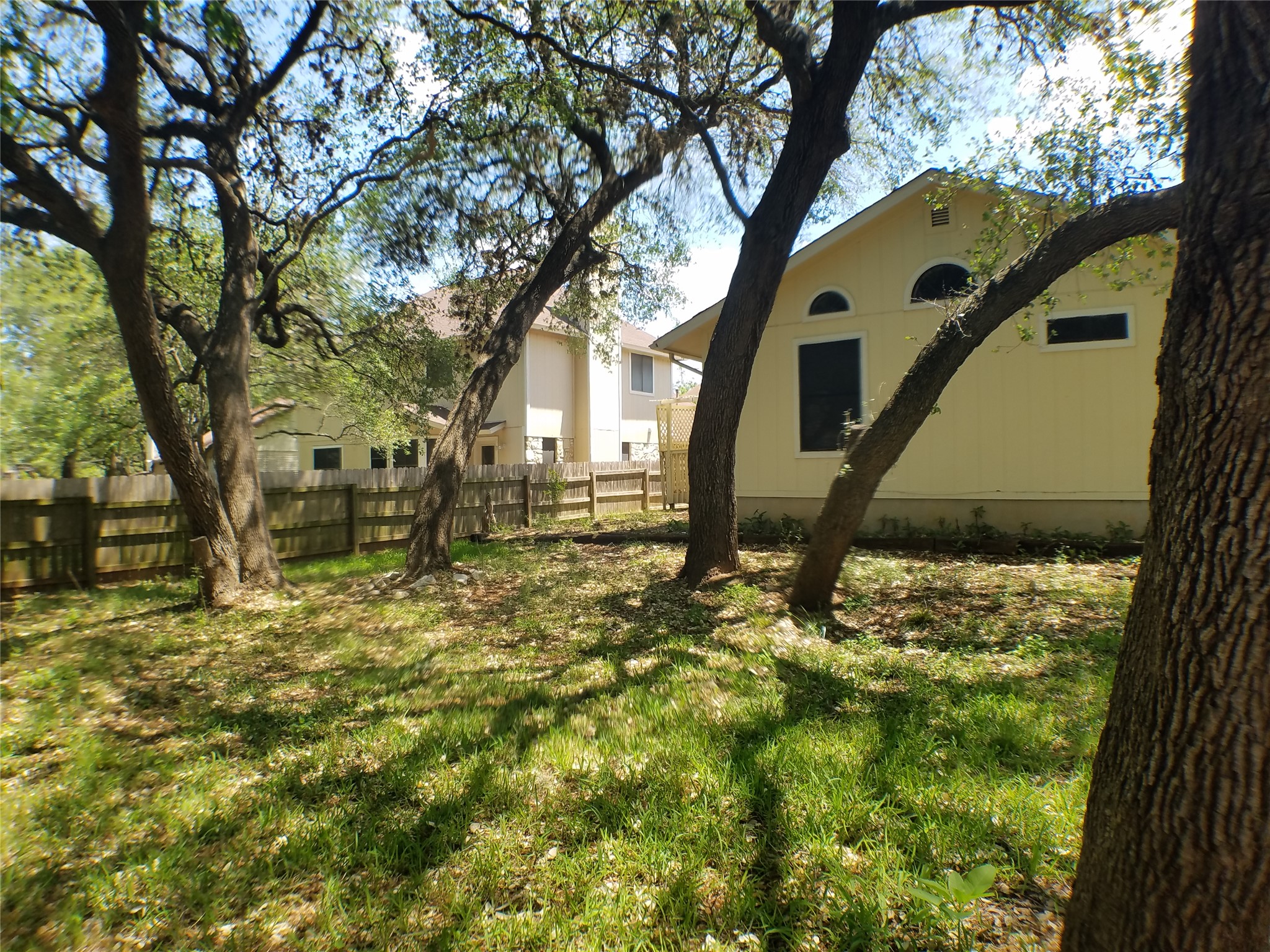 main property photo 27