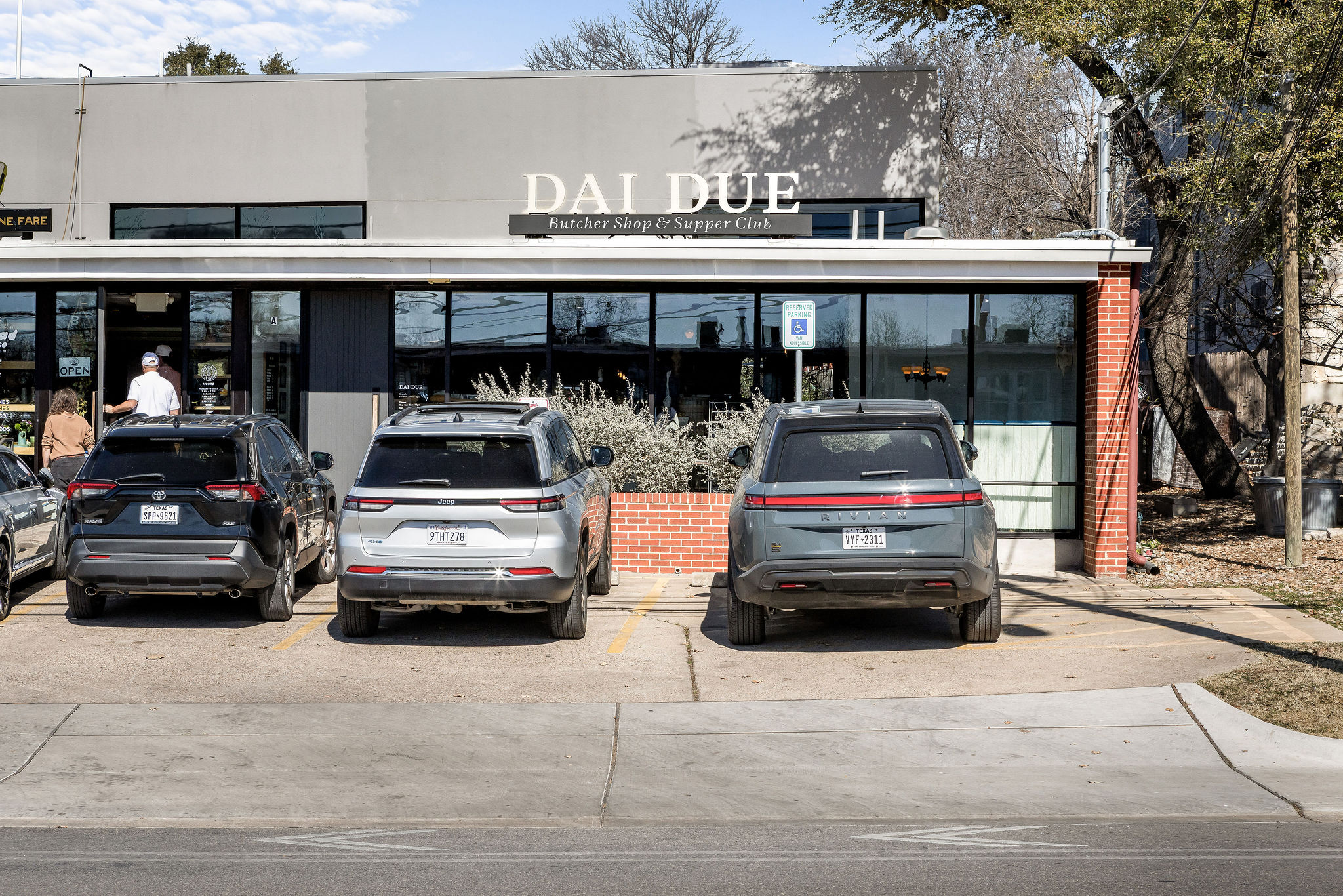 main property photo 16