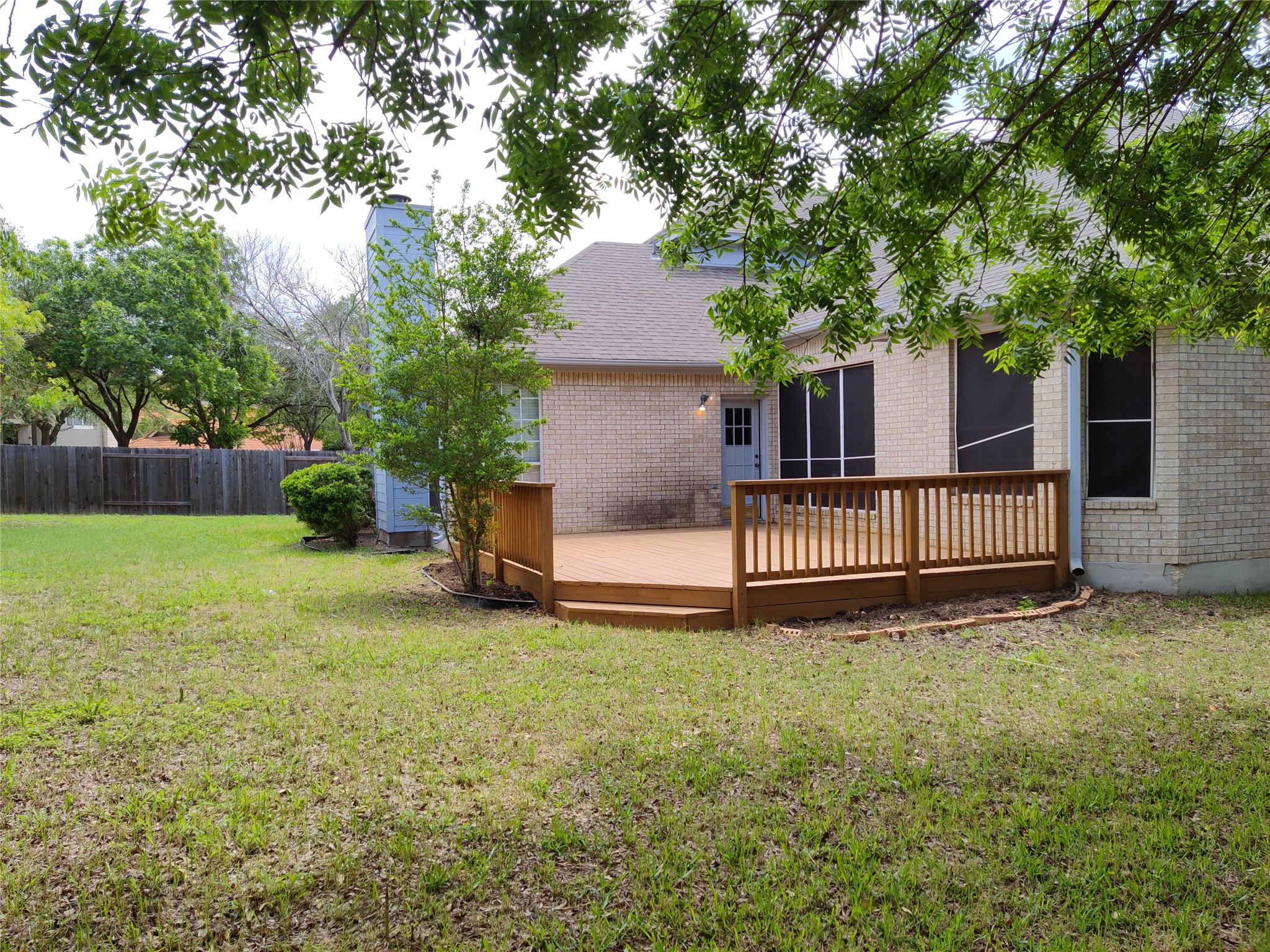 main property photo 20