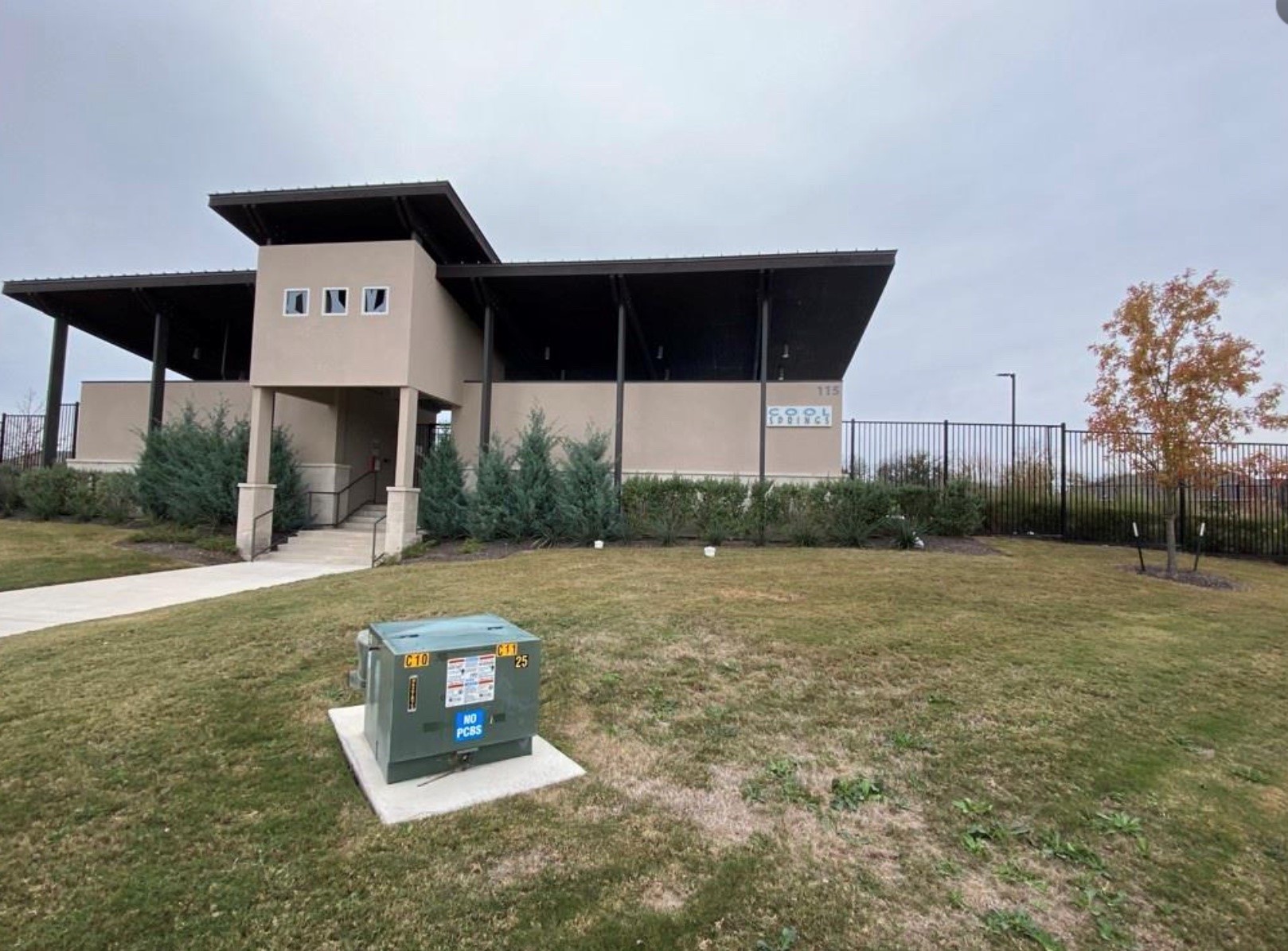 main property photo 38