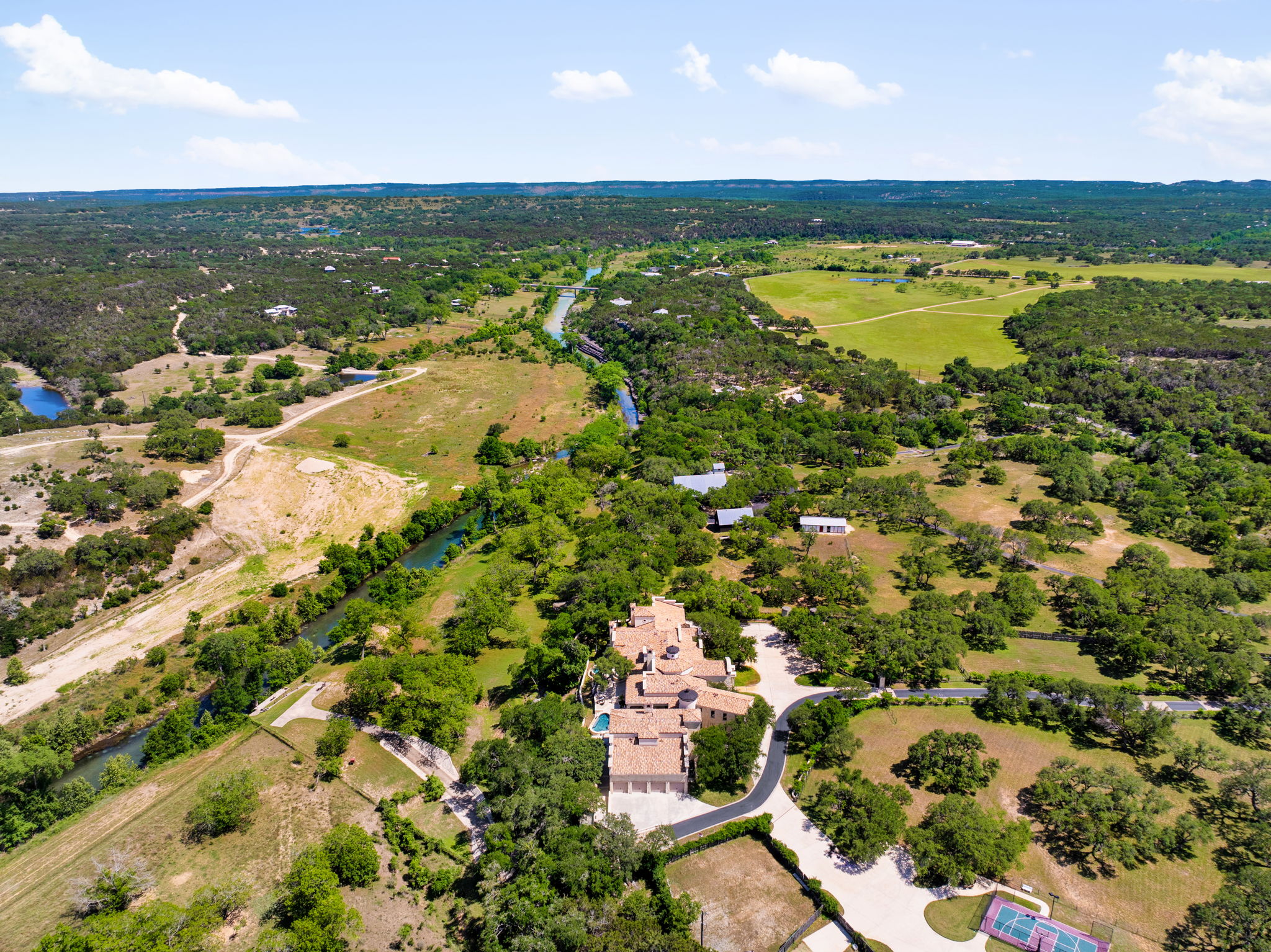 main property photo 13